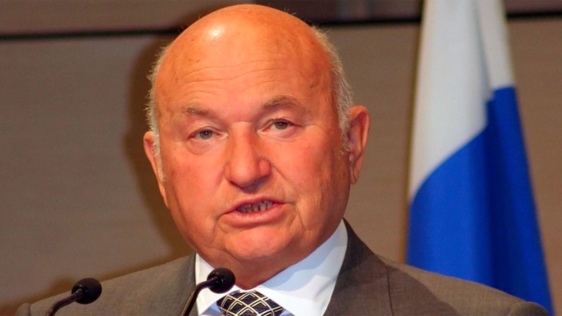 El alcalde de Moscú, Yuri Luzhkov