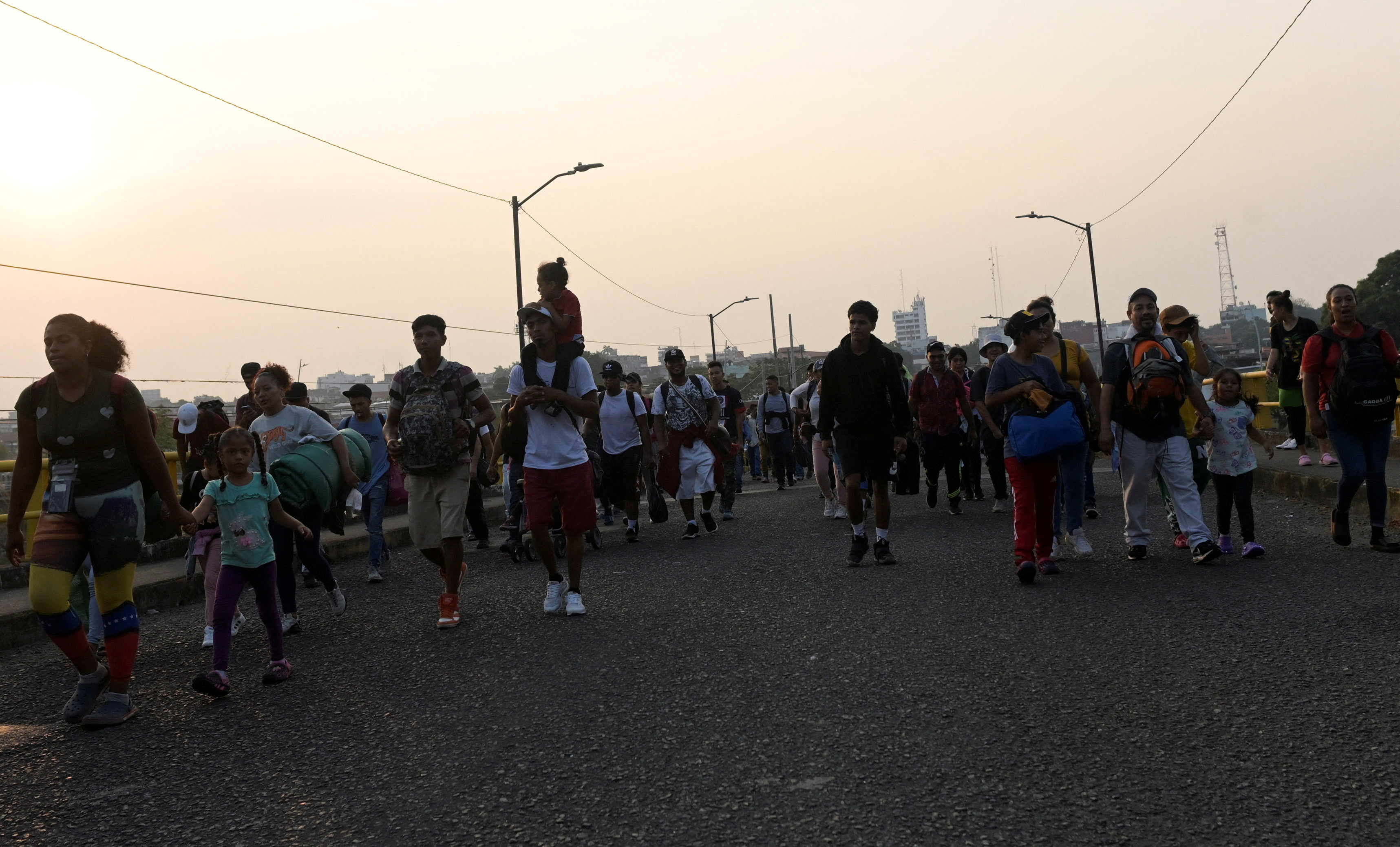 Migrantes centroamericanos durante caravana en Chiapas. REUTERS/Mahe Elipe