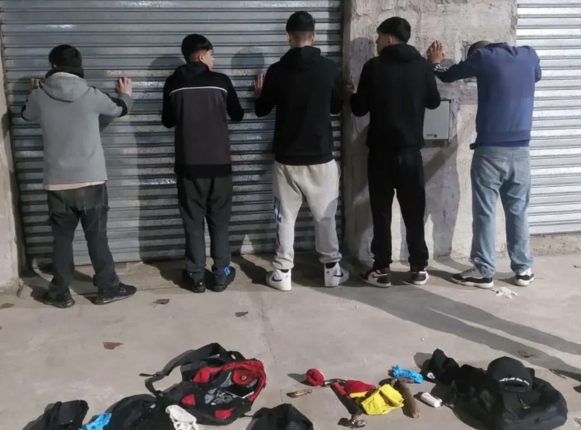 Robo de casas en La Plata: cay&oacute; una banda integrada por adolescentes