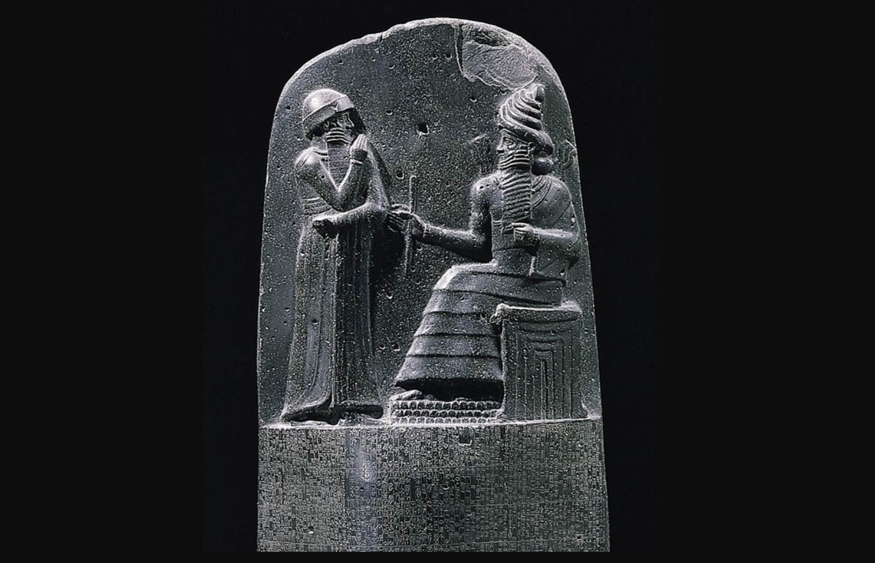 Parte superior del Código de Hammurabi, Musée du Louvre (Luestling / Wikimedia Commons)