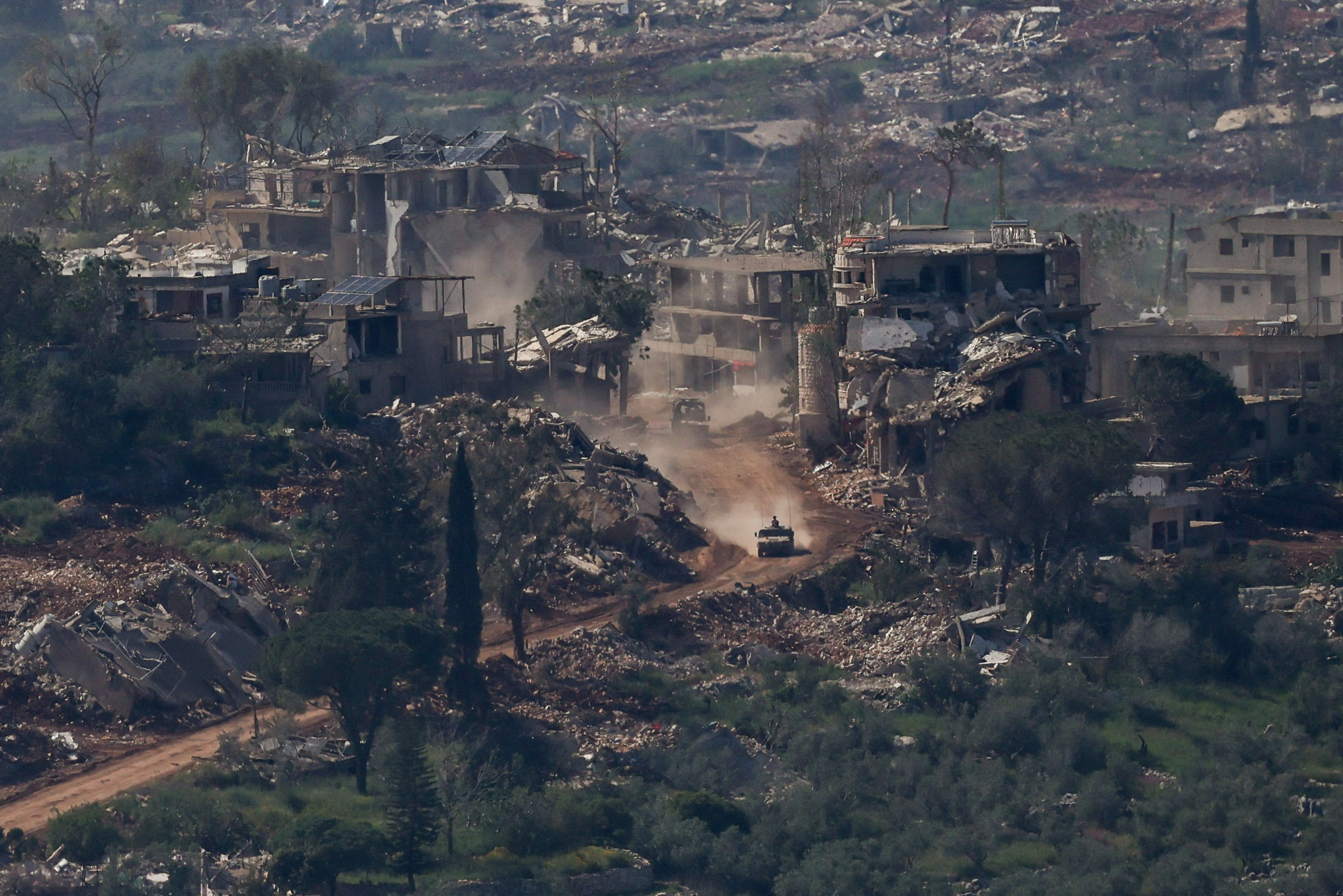 Tras un ataque contra el sur del L&iacute;bano, Benjam&iacute;n Netanyahu reiter&oacute; que Israel mantendr&aacute; su presencia en esa zona
