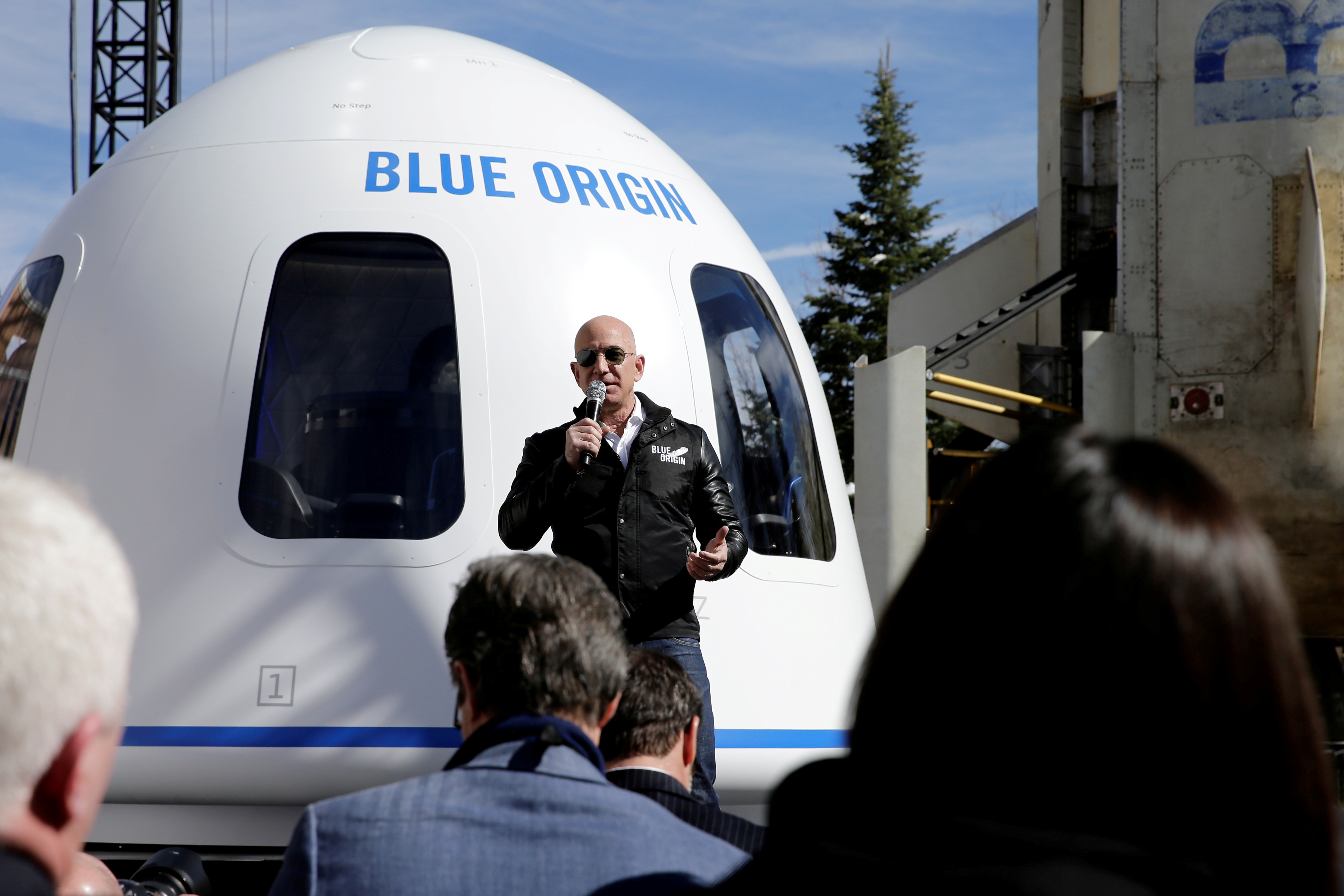 Jeff Bezos, dueño de la empresa espacial Blue Origin será un turista espacial a bordo de su propio cohete el próximo 20 de julio -  REUTERS/Isaiah J. Downing/File Photo