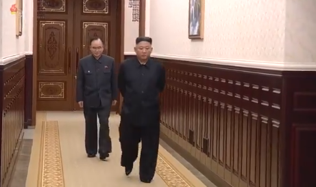 Kim Jong-un reapareció en público después de un mes