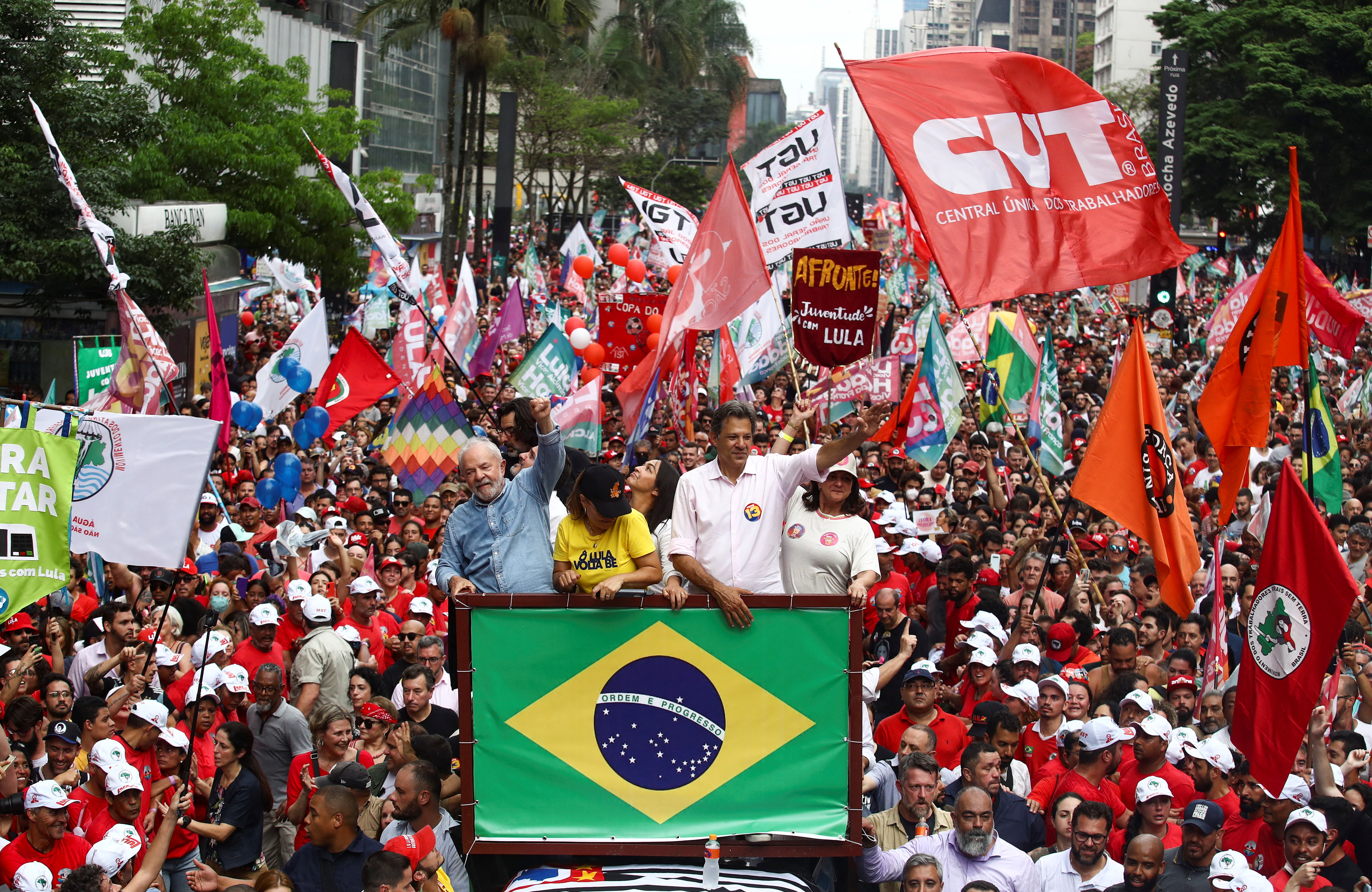 Lula da Silva durante el cierre de campaña (REUTERS)