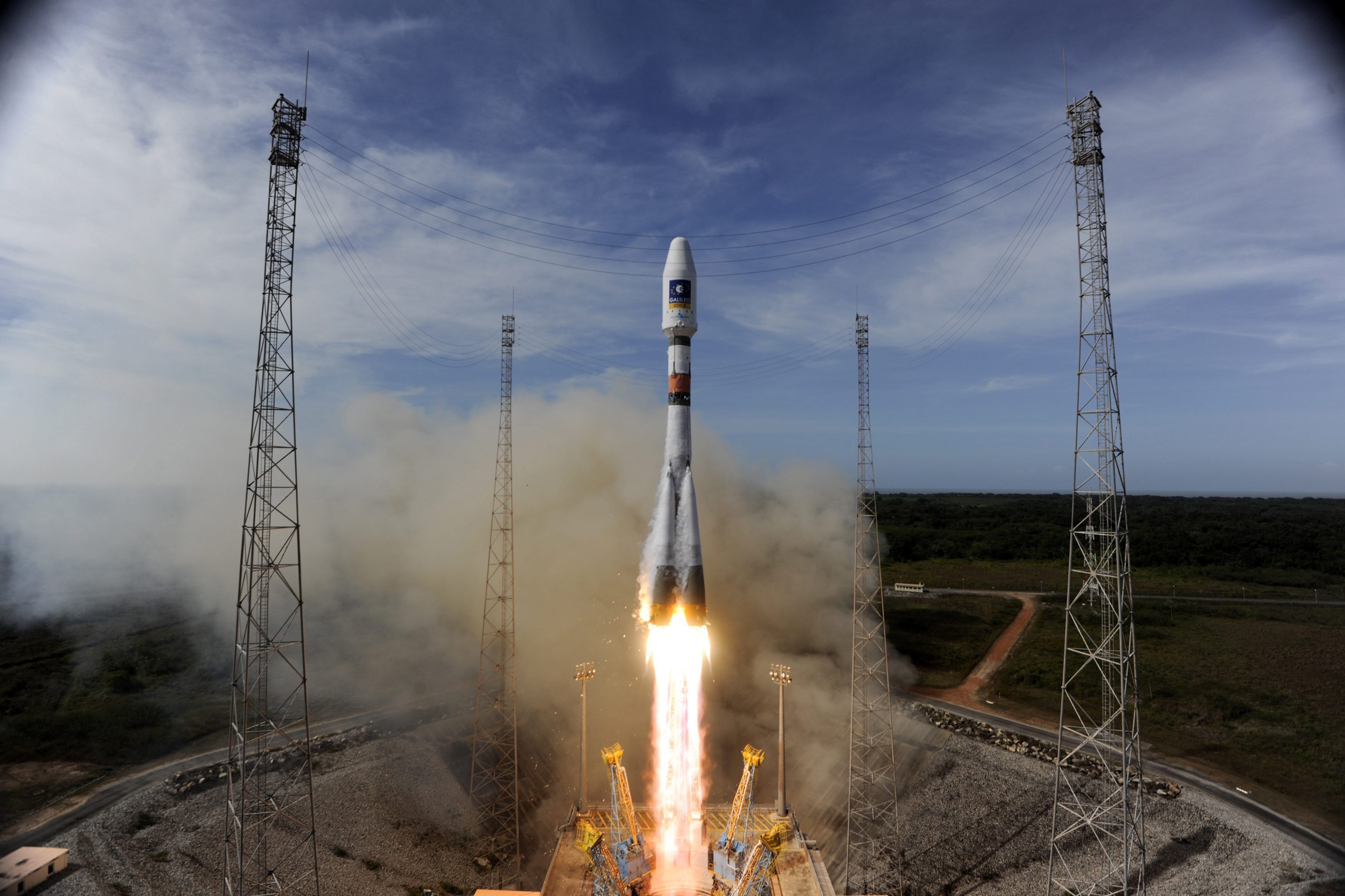 Foto de archivo de un cohete Soyuz en el momento de su lanzamiento desde el Centro Espacial Europeo de Kurú, en la Guayana francesa. EFE/Esa/Stephane Corvaja/Ho
