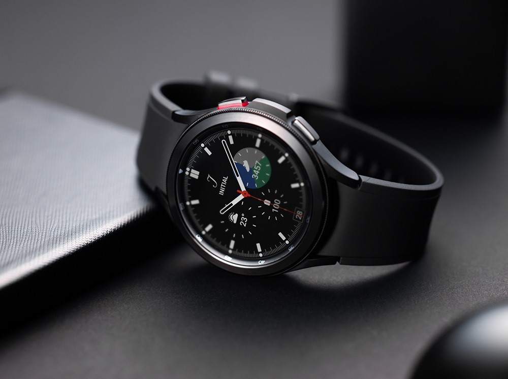 Los únicos dispositivos con la nueva versión Wear OS 3.0 son el Galaxy Watch 4, Galaxy Watch 4 Classic, Montblanc Summit 3 y se espera que esté incluido en los recientemente anunciados Galaxy Watch 5 y Galaxy Watch 5 Pro. (SAMSUNG)

