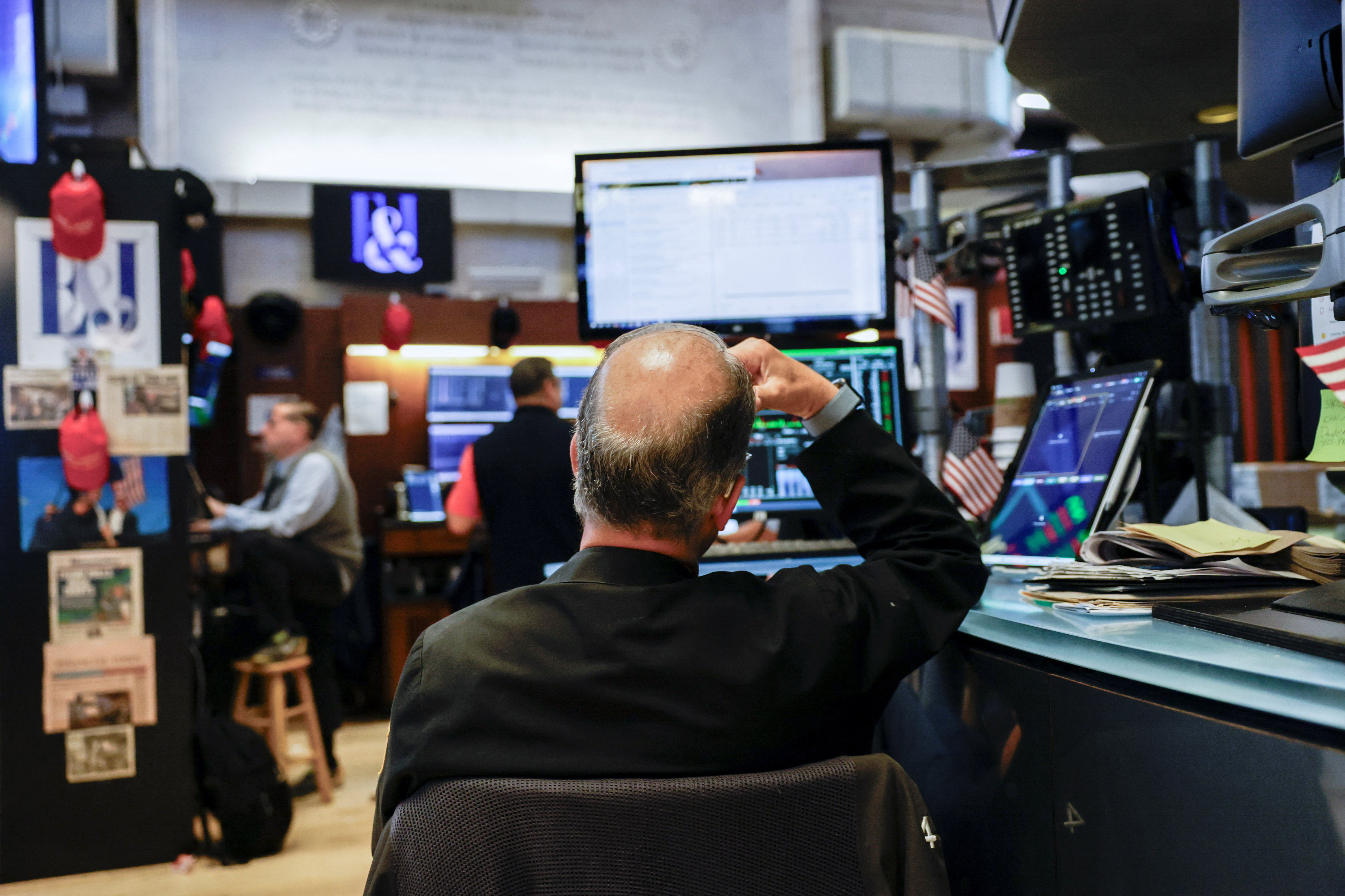 Jornada financiera: la Bolsa argentina perfor&oacute; un umbral clave y el riesgo pa&iacute;s qued&oacute; m&aacute;s cerca de los 500 puntos
