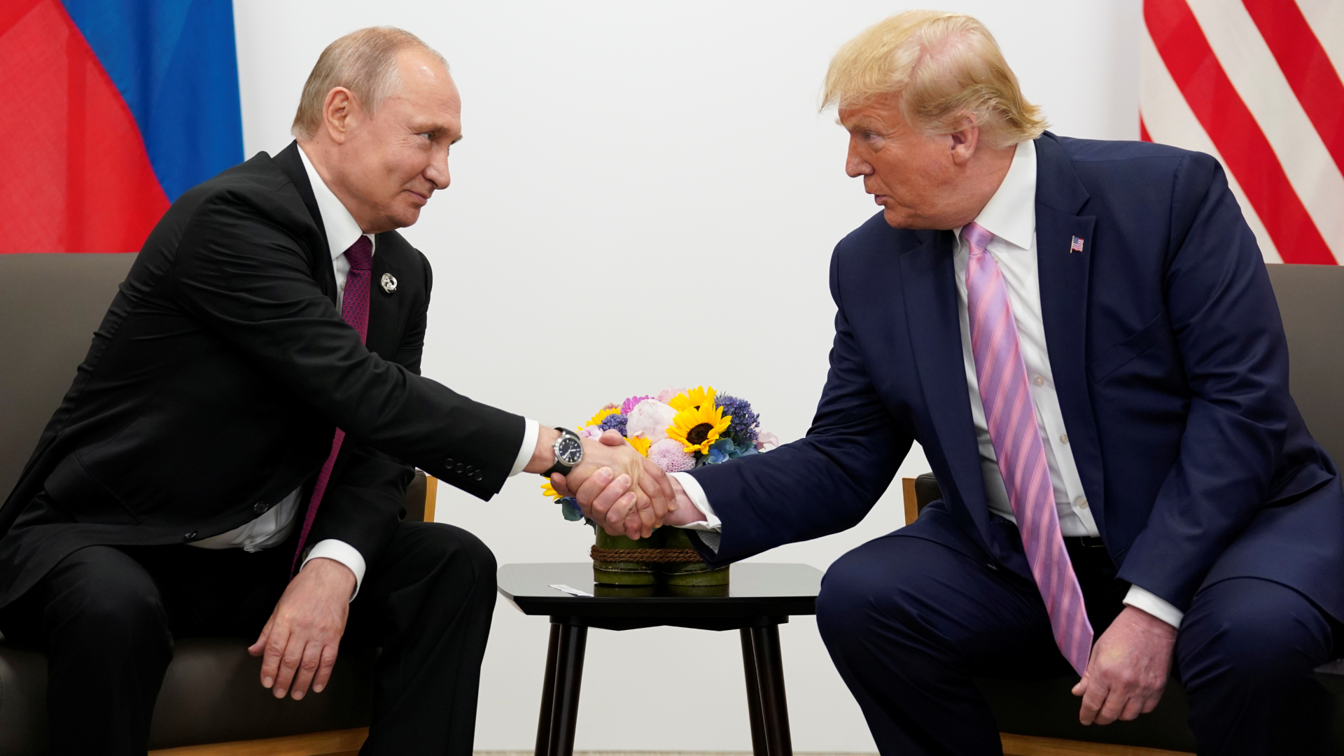 Vladimir Putin llamó a Donald Trump para agradecerle el envío de ...