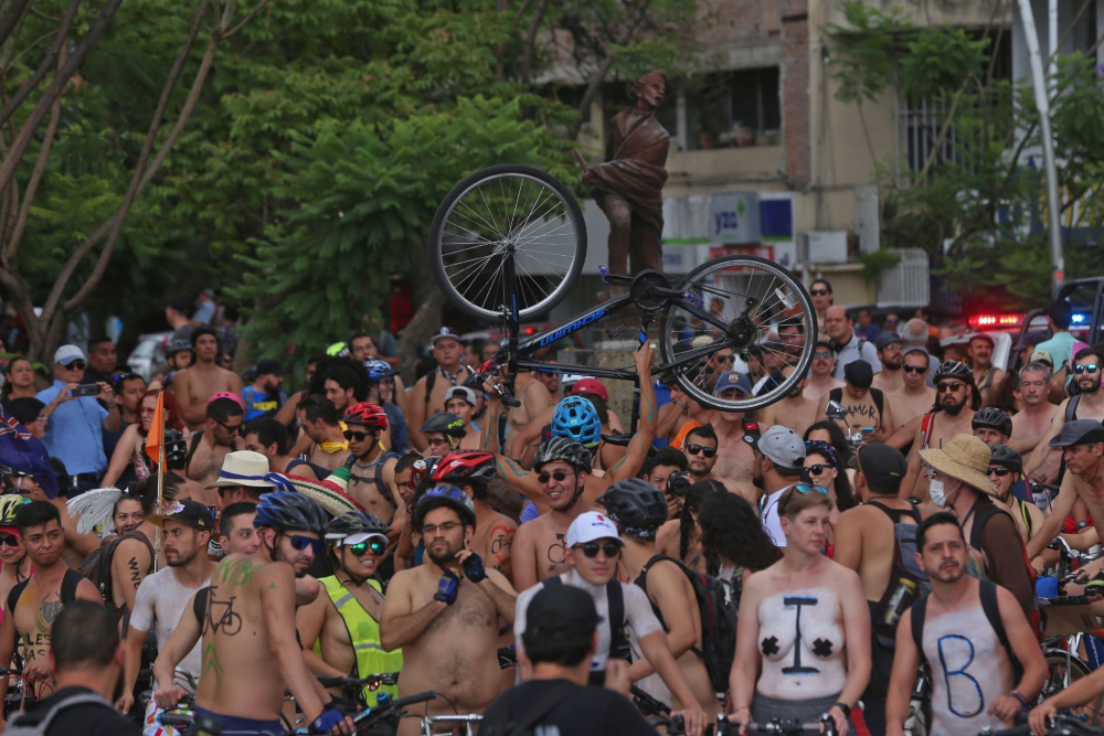 Ciclismo al desnudo: cómo cambiará el evento que se hace una vez al año en diferentes ciudades
