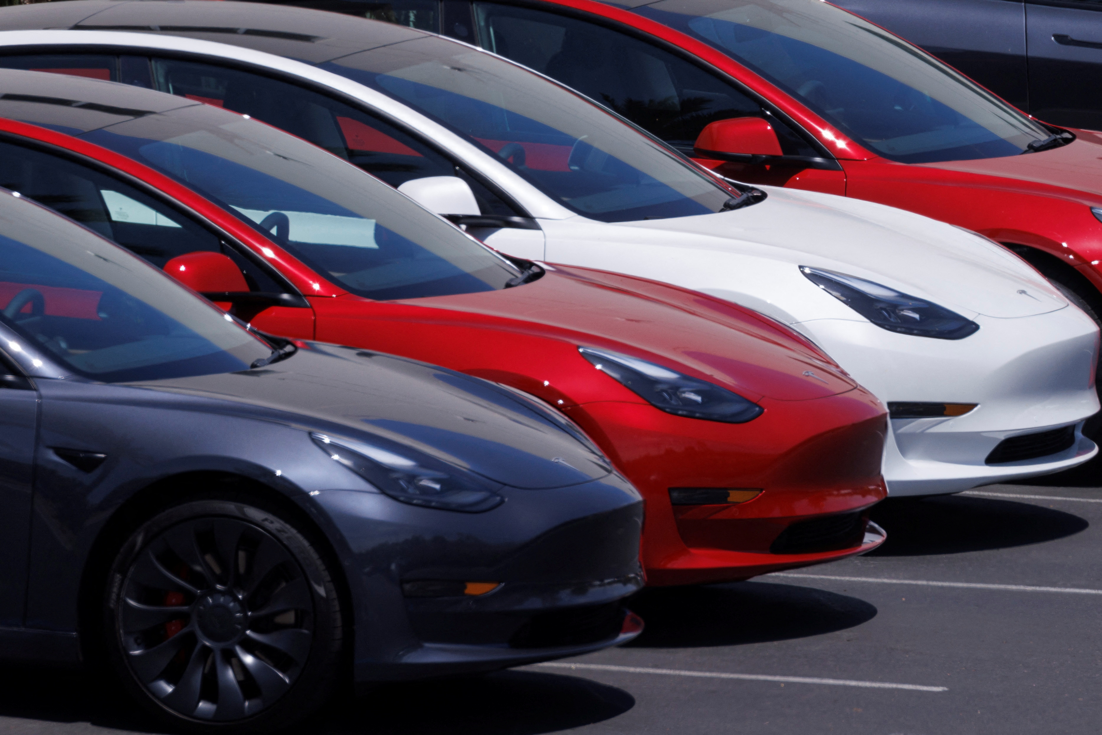 Vehículos de Tesla (REUTERS/Mike Blake)
