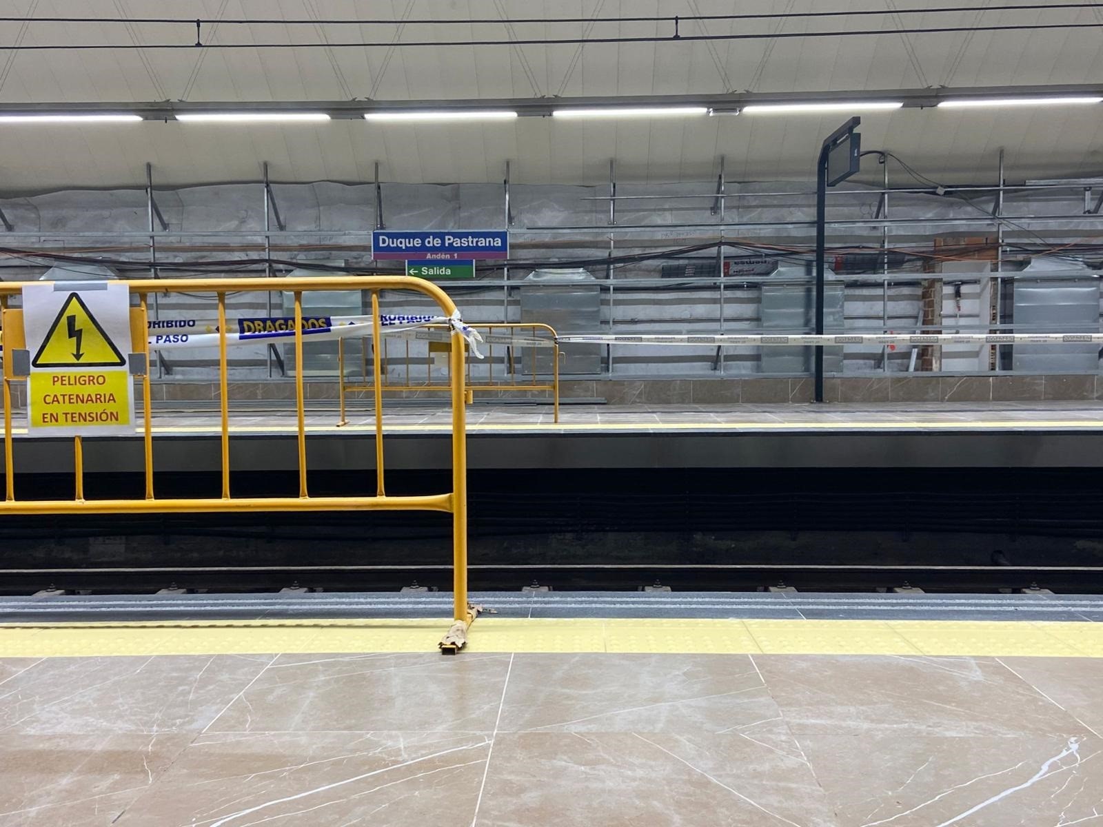 31-08-2021 Obras de mejora en la estación de Metro de Duque de Pastrana.

Las obras continuarán hasta final de año pero serán compatibles con la prestación del servicio

POLITICA 
