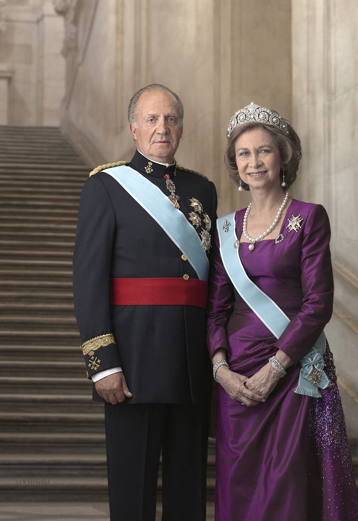 Juan Carlos I de España y su esposa la reina Sofía mantenían sus roles con profesionalismo más que como algo genuino