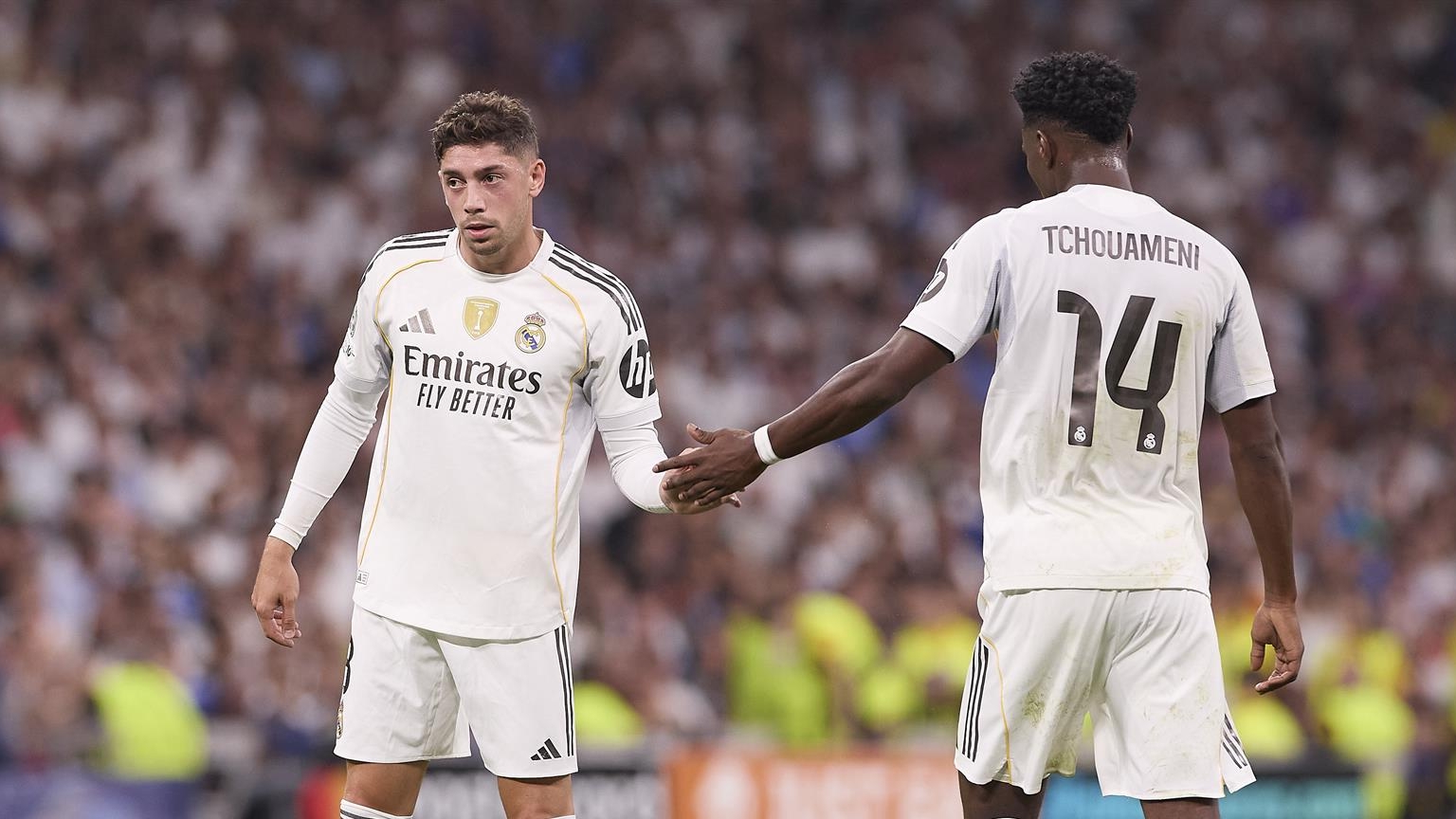 Los dos gigantes de Europa que se disputan a Valverde tras el esc&aacute;ndalo en el Real Madrid: el impactante monto de su pase