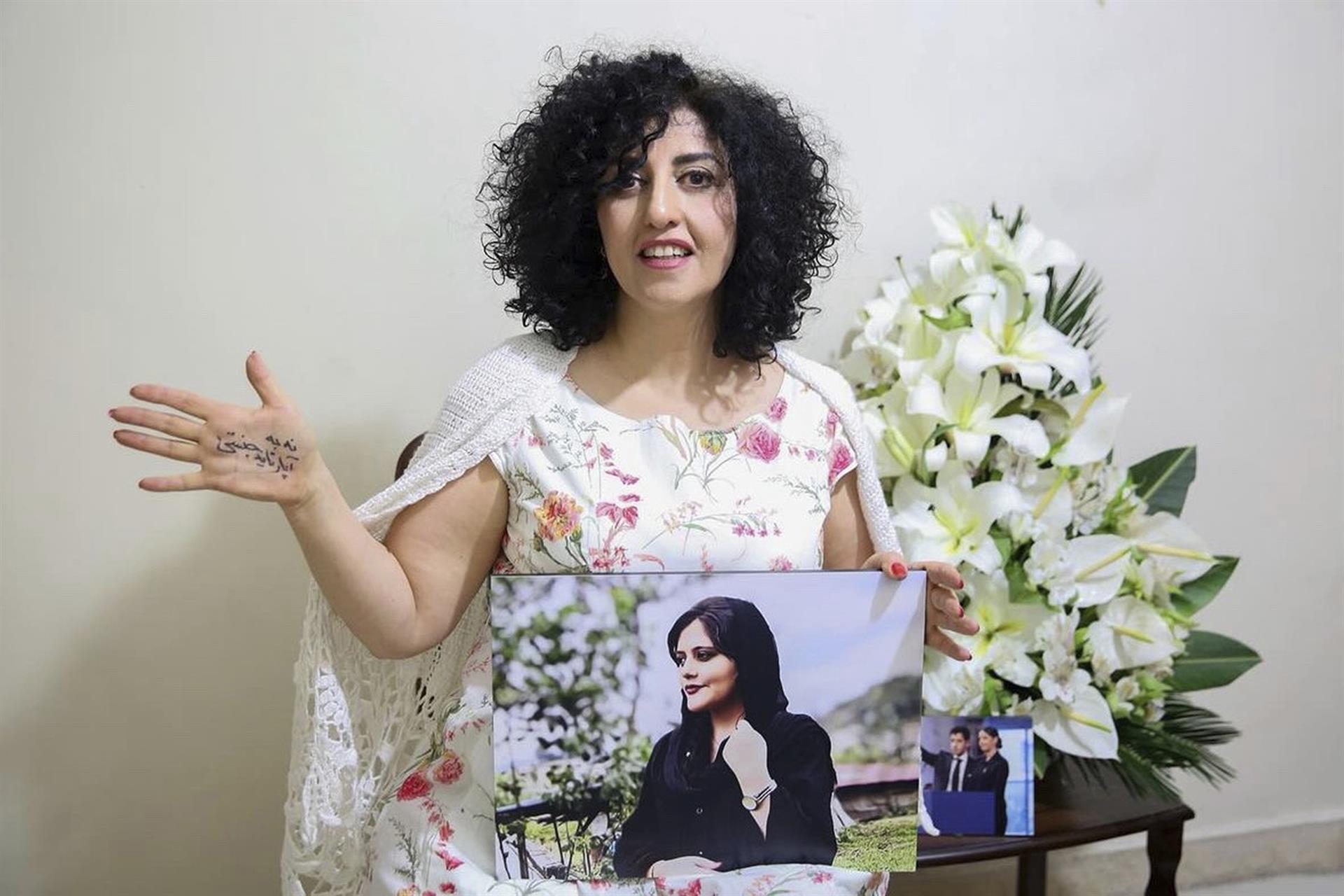 La Premio Nobel de la Paz iran&iacute; Narges Mohammadi fue trasladada de urgencia a un hospital de Teher&aacute;n: 