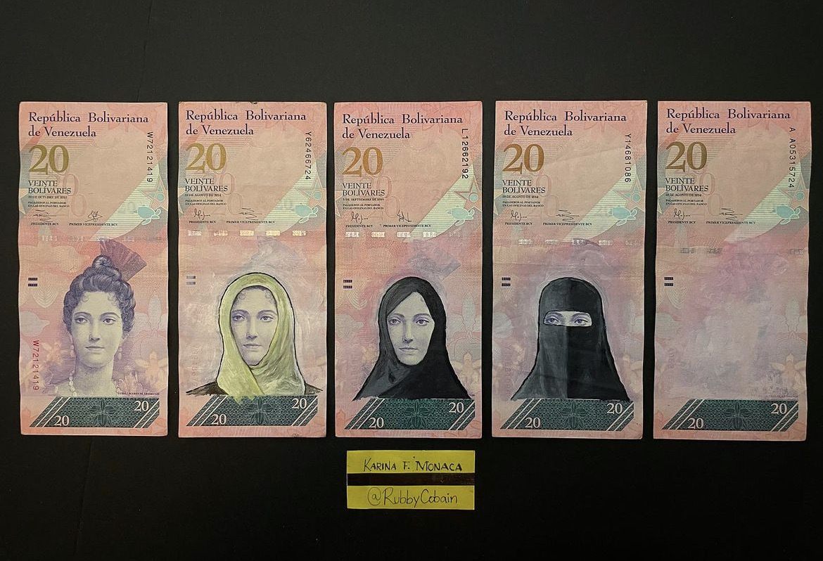 Una serie de billetes de protesta contra la violación de los derechos humanos de las mujeres en Afganistán. (Foto del Instagram de La Chama que pinta billetes)