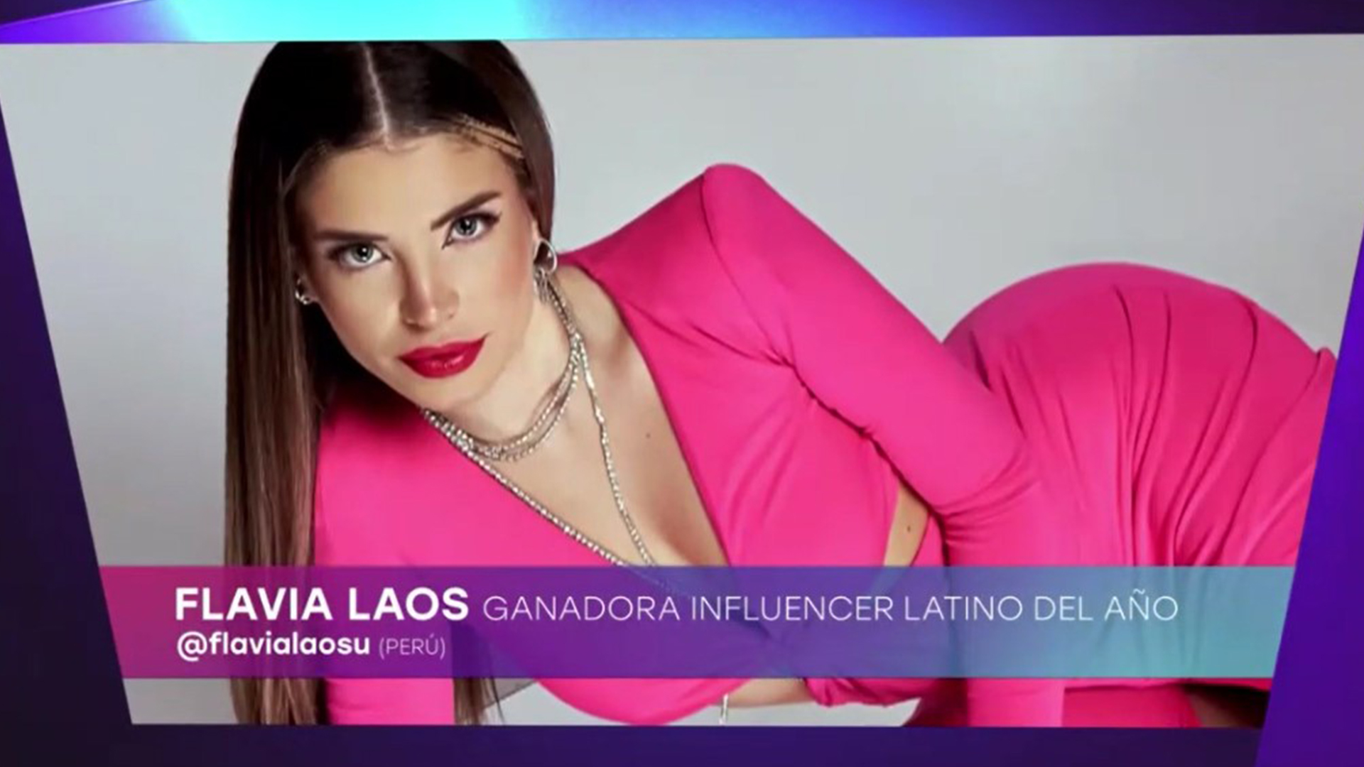 Flavia Laos ganó la categoría ‘Influencer Latino del Año’ en los People’s Choice Awards