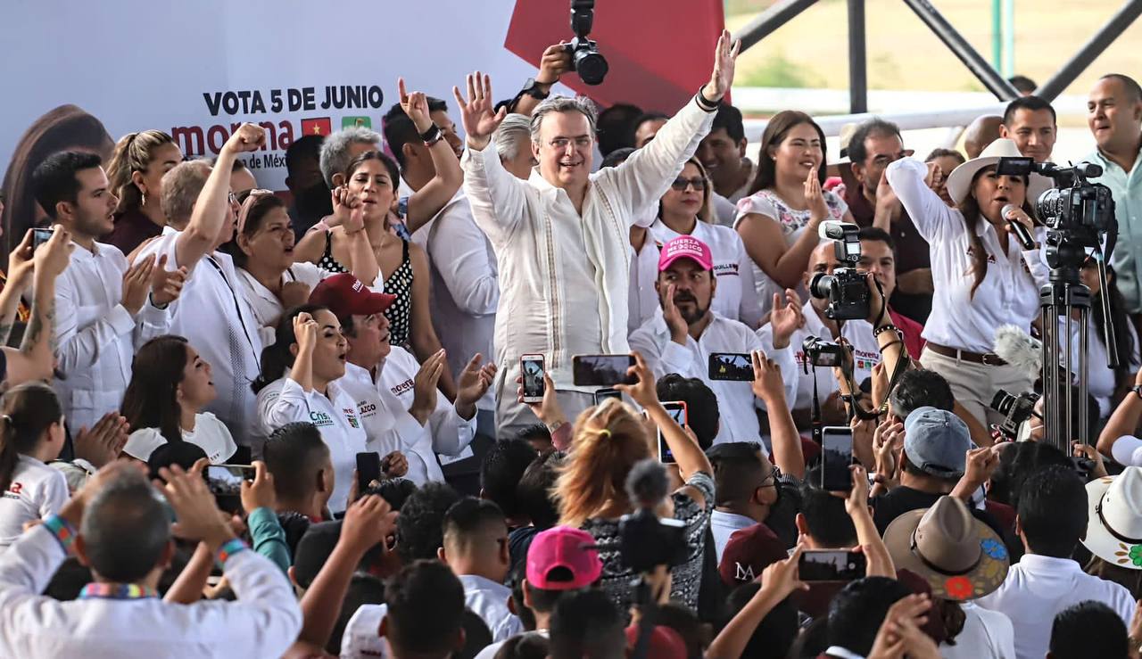 “¡Gracias por las vacunas!”: Marcelo Ebrard fue ovacionado en Quintana Roo