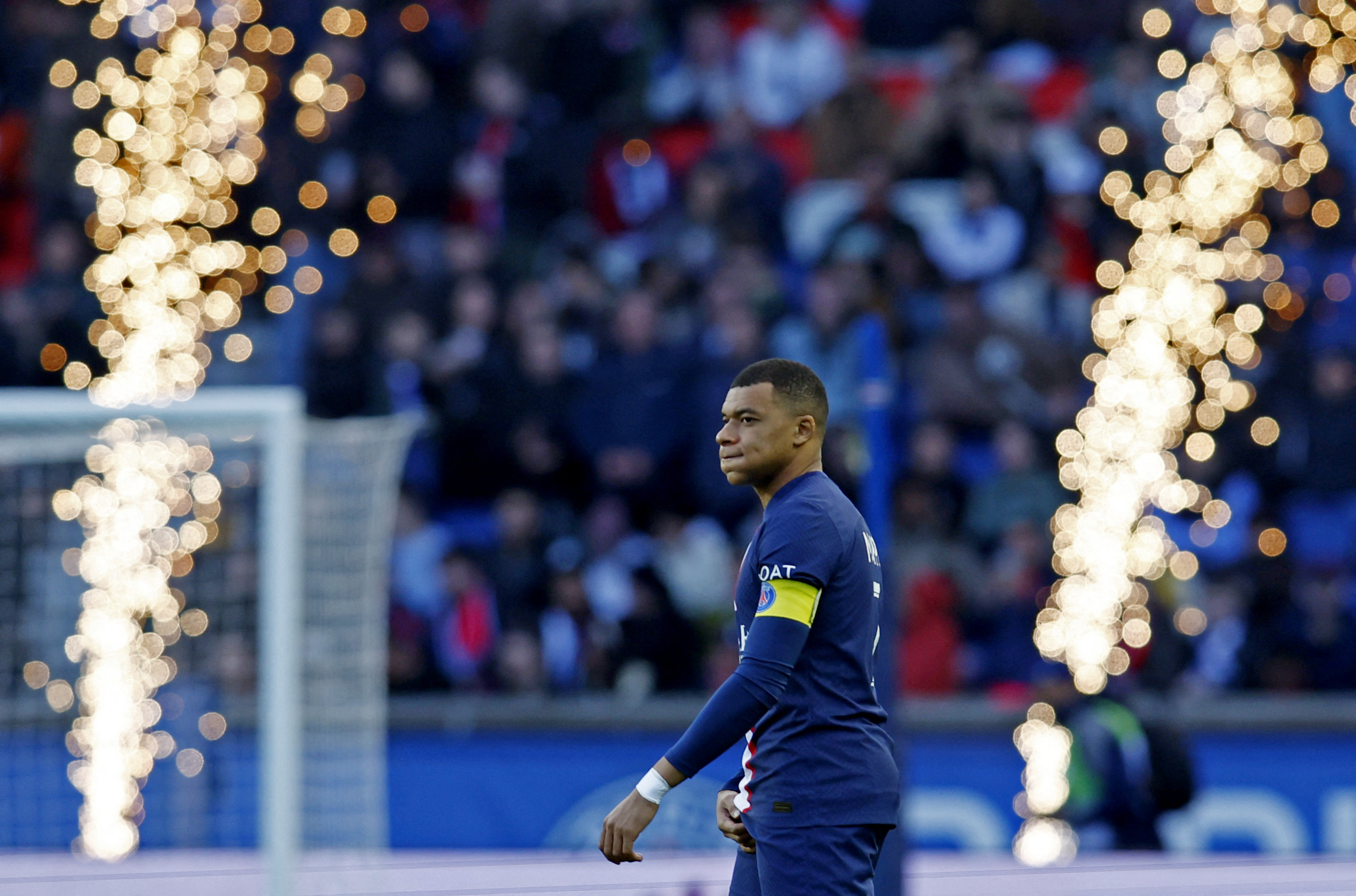 La bronca de Mbappé tras el 0-2 del Rennes (Foto: Reuters)