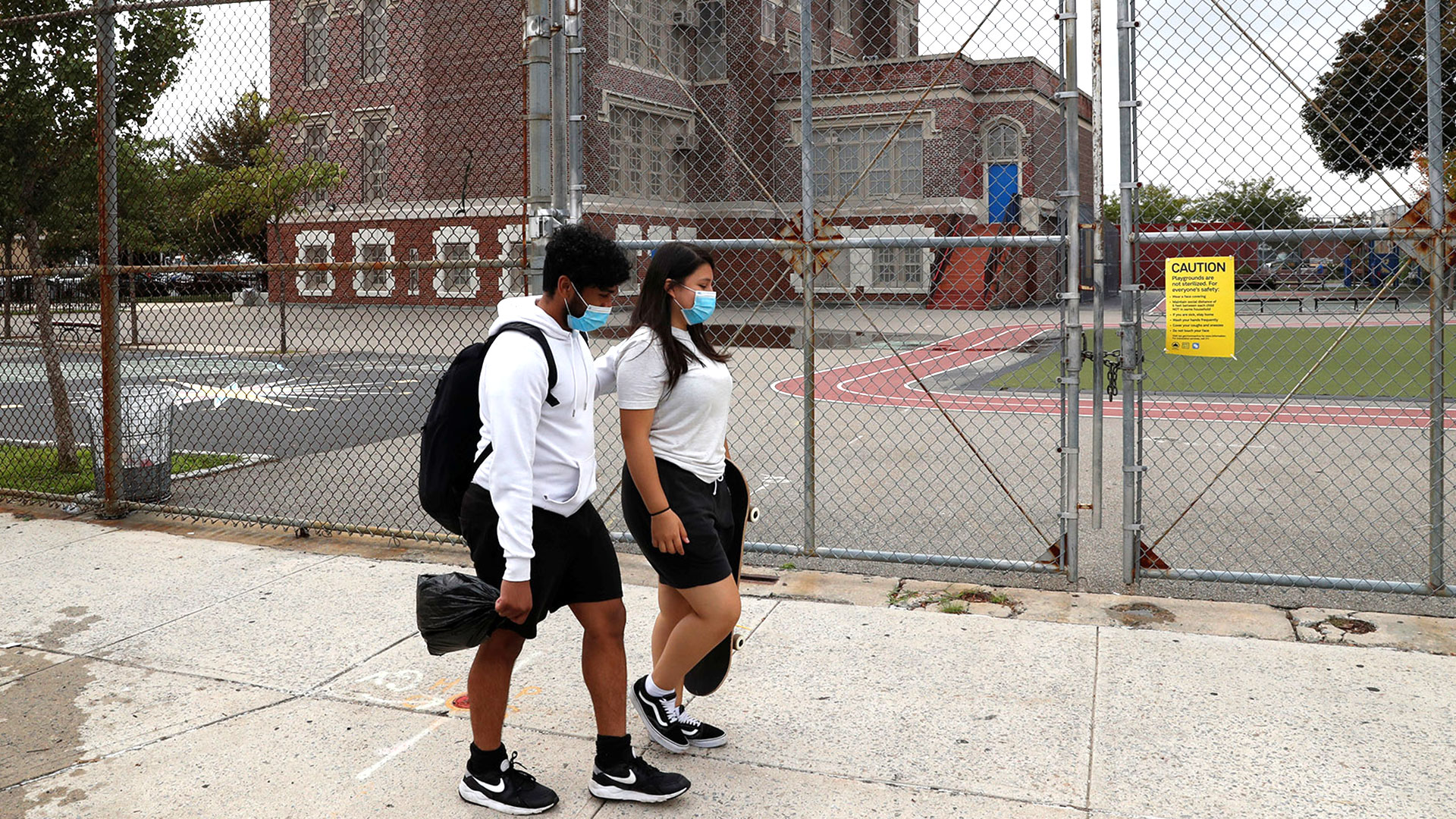 Presentaron una demanda para reabrir las escuelas en Nueva York (Reuters)