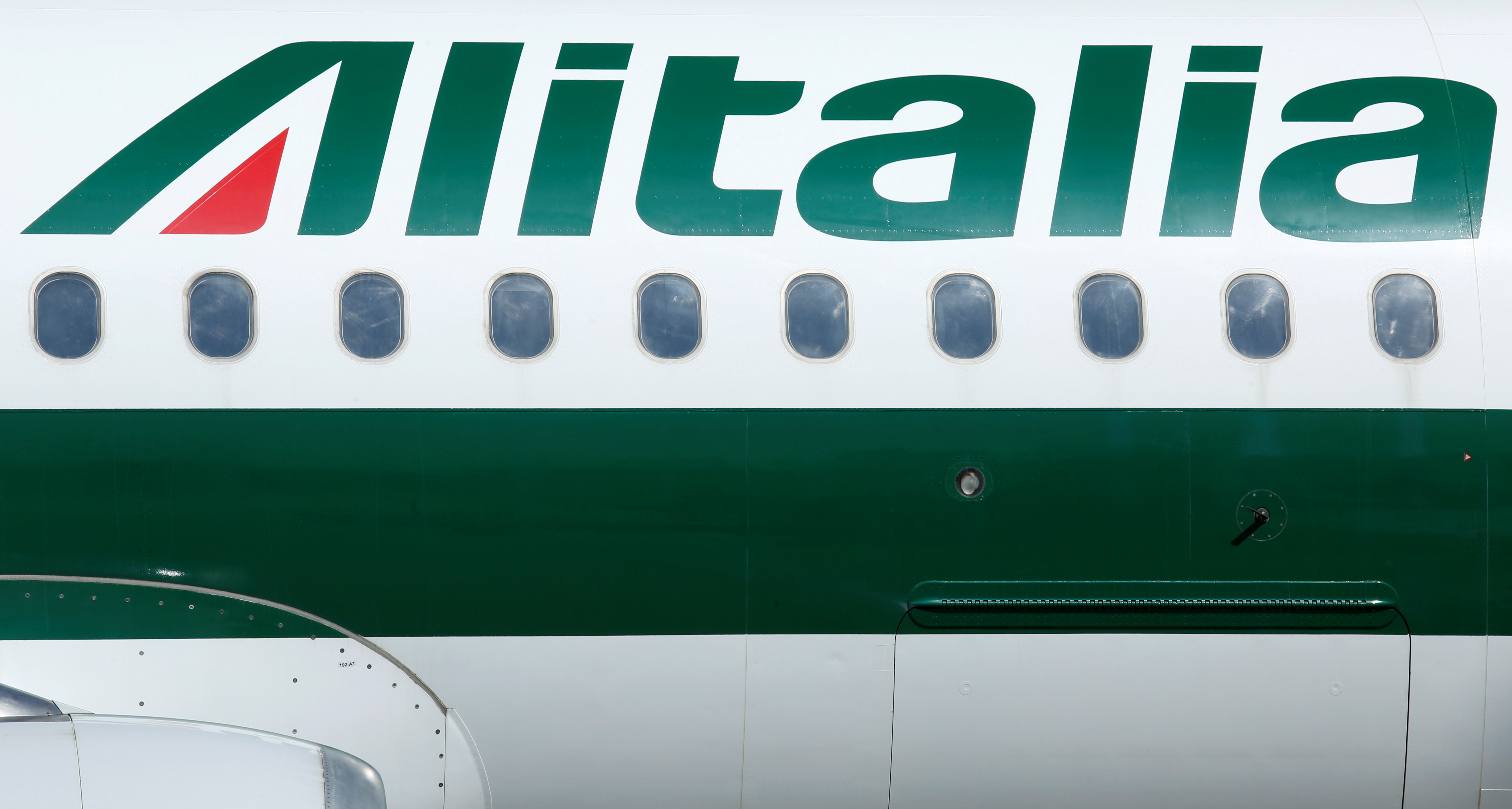 Alitalia dejó de existir debido a severos problemas financieros. REUTERS/Remo Casilli/File Photo