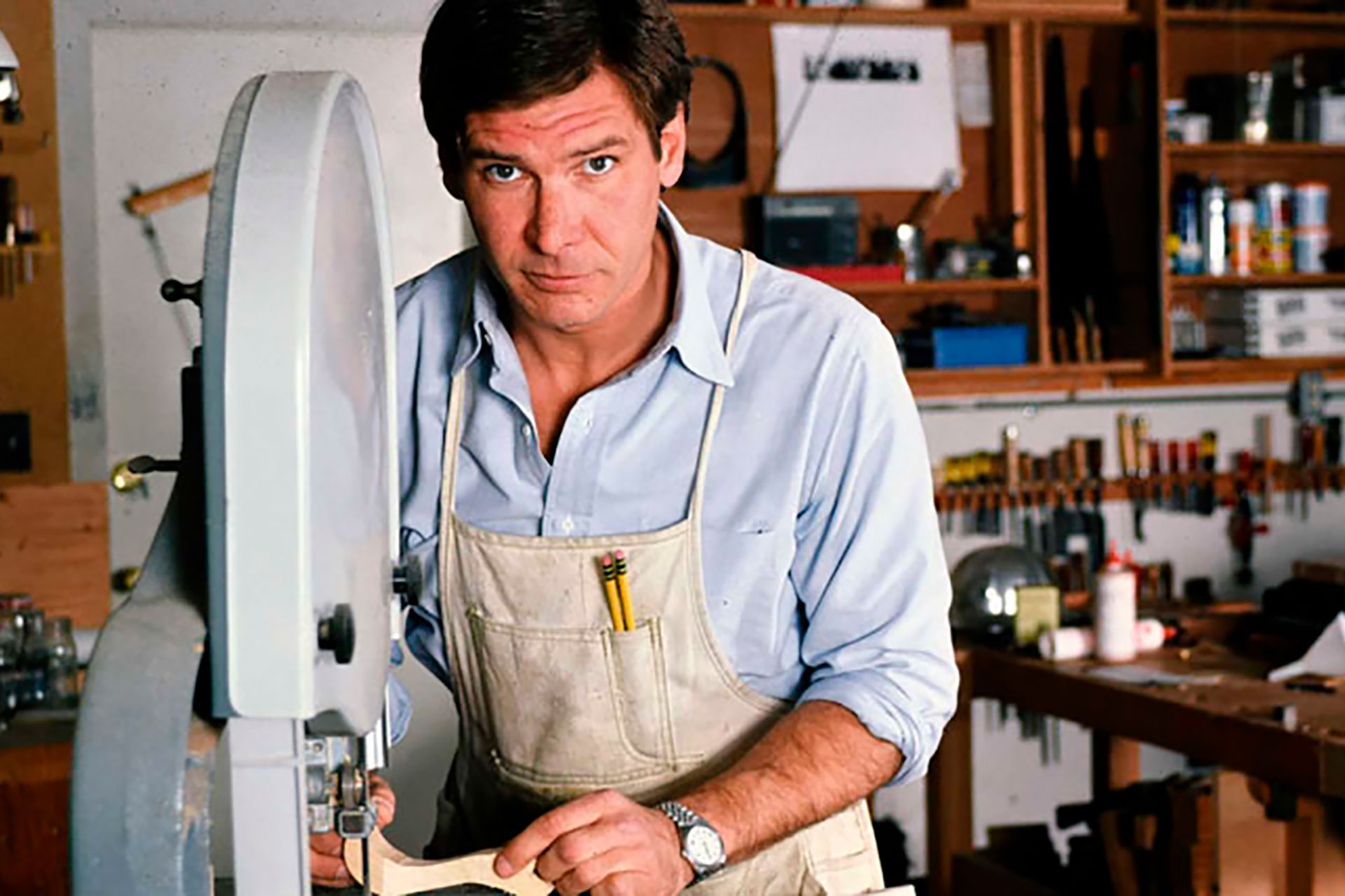 Harrison Ford dedicándose a la carpintería