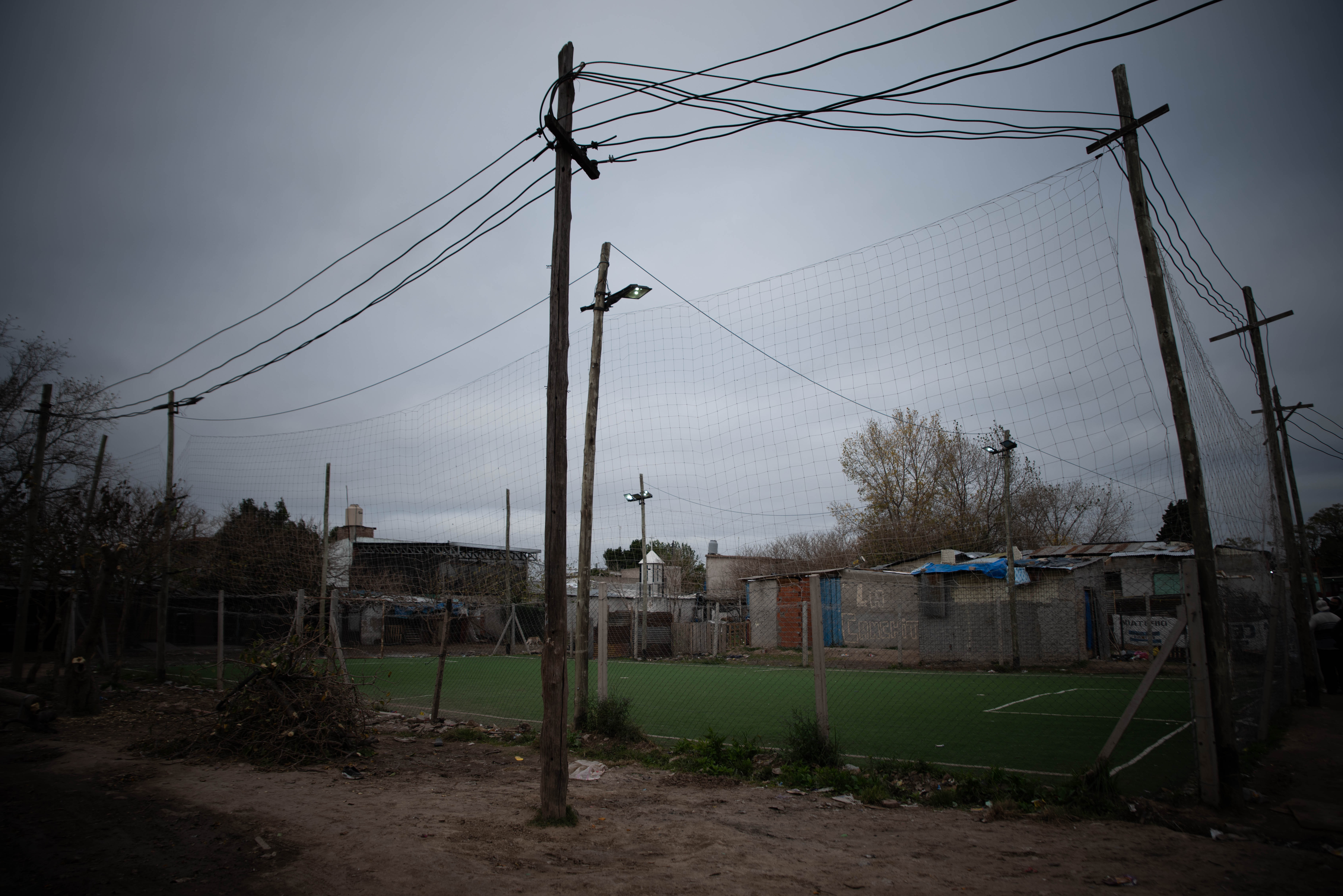 La canchita de fútbol donde se habrían expandido los contagios