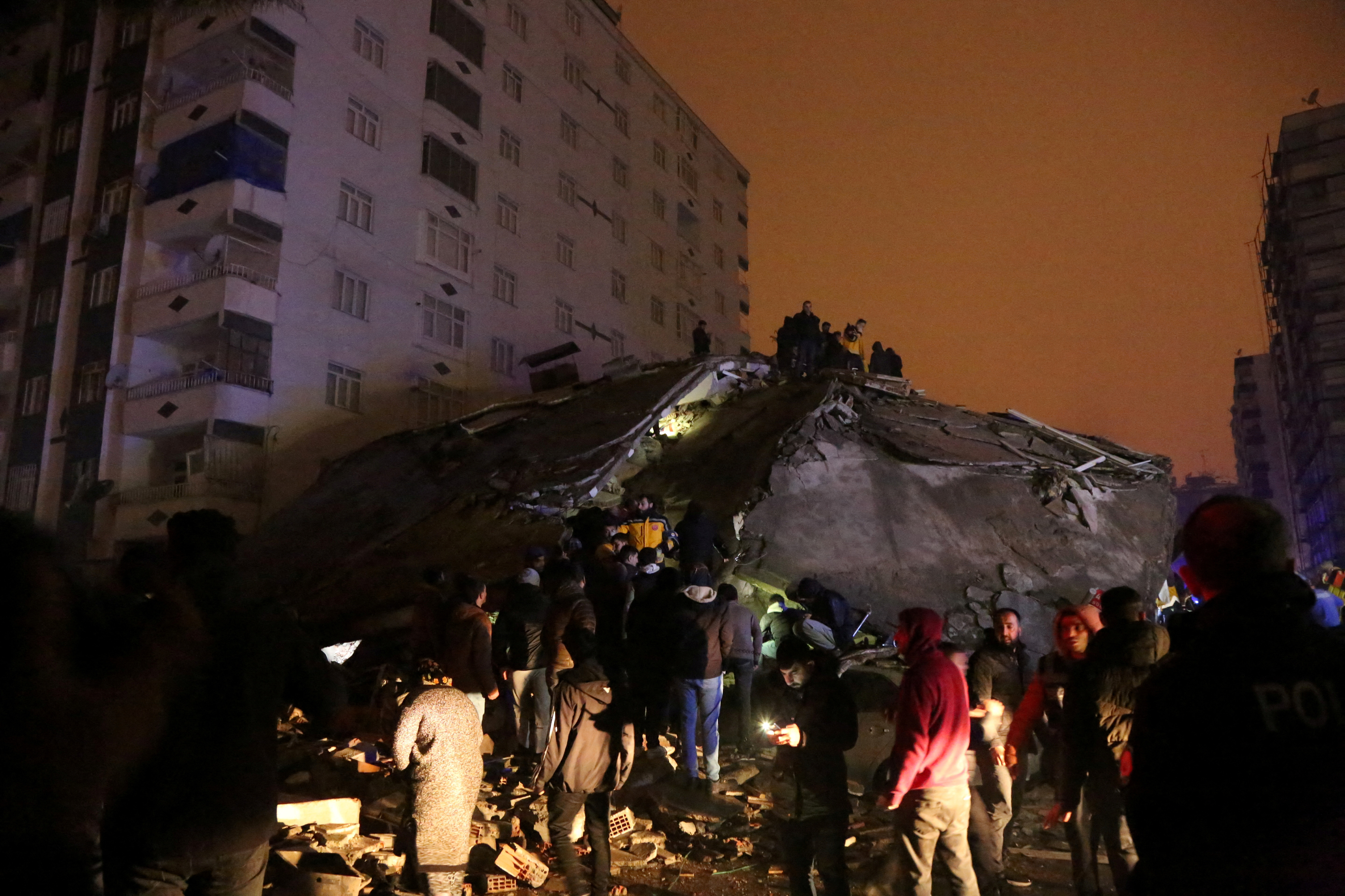 Políticos mexicanos mostraron su apoyo a Turquía tras el sismo que causó más de 100 muertes