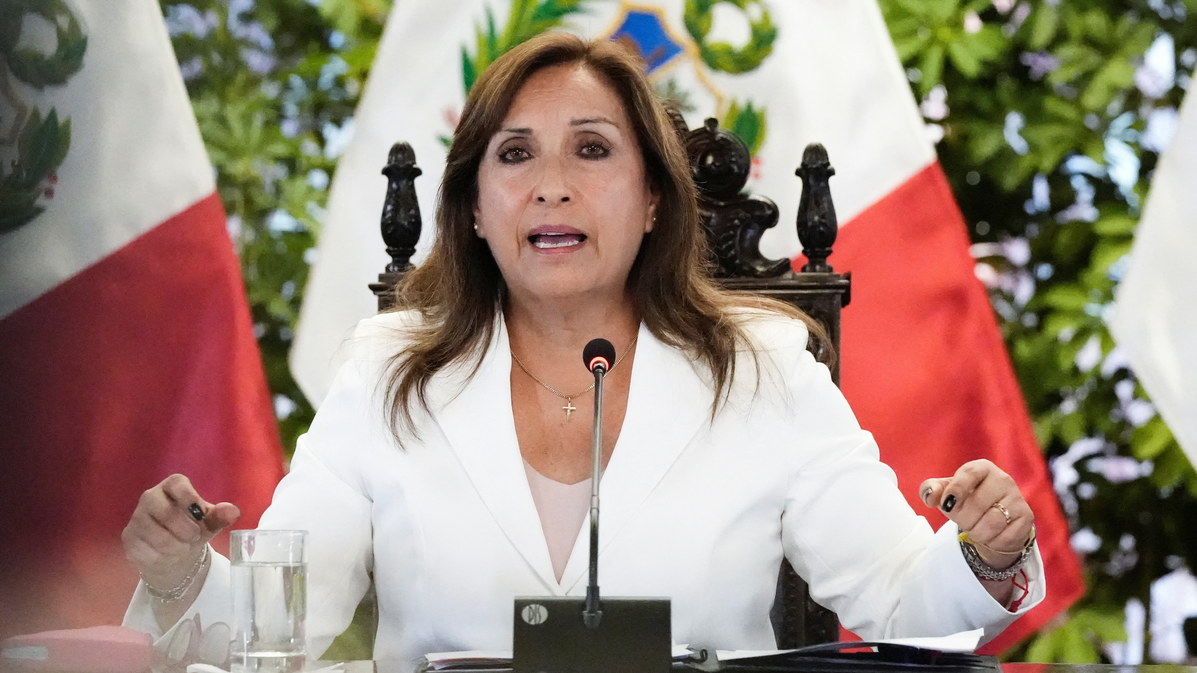 Perú Libre y Juntos por el Perú señalaron que no se reunirán con Dina Boluarte