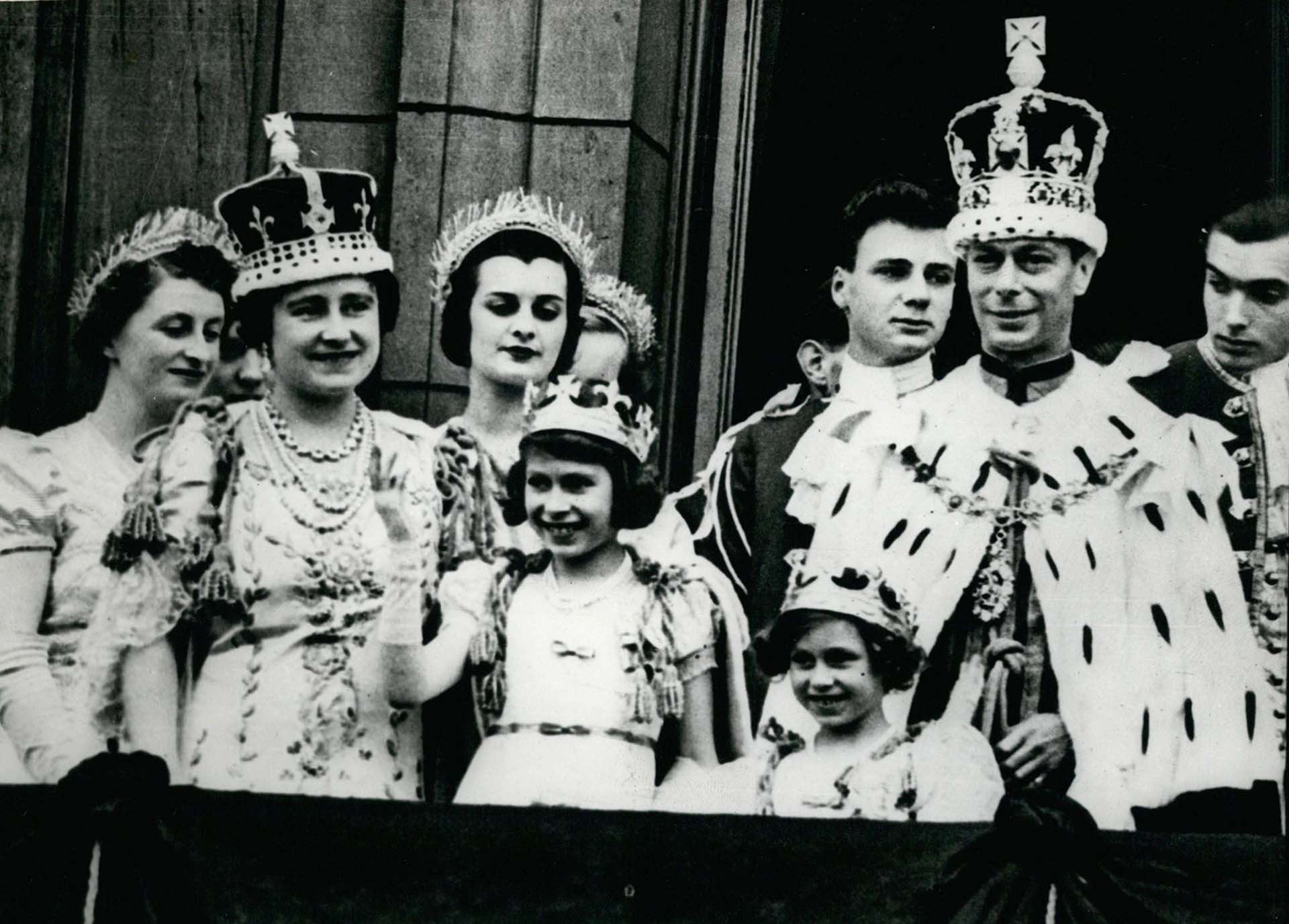 Una explosiva carta oculta durante más de 102 años reveló el amorío secreto  de Jorge VI, el padre de la reina Isabel II - Infobae