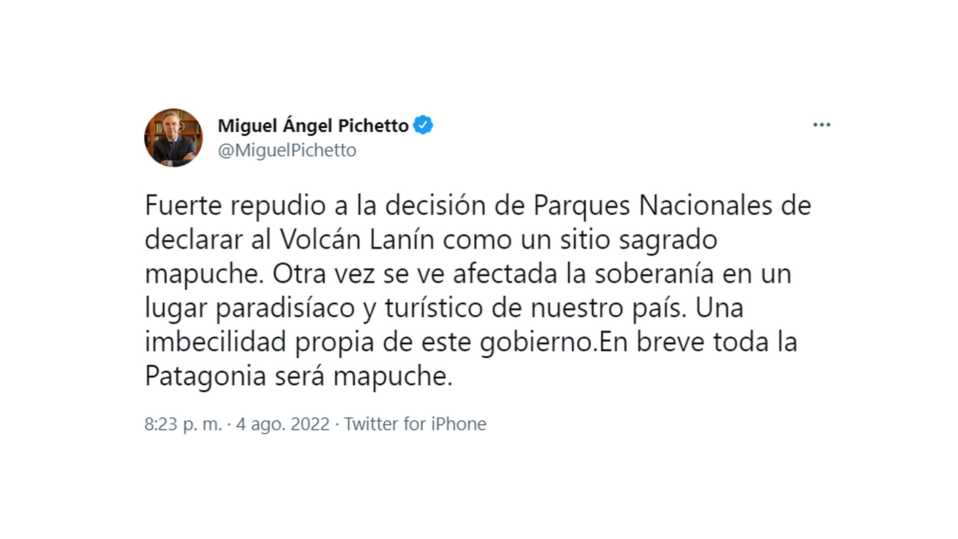 Miguel Ángel Pichetto repudió a la Administración de Parques Nacionales (APN) y a la administración del presidente Alberto Fernández tras decretar al volcán Lanín como un "sitio sagrado mapuche".