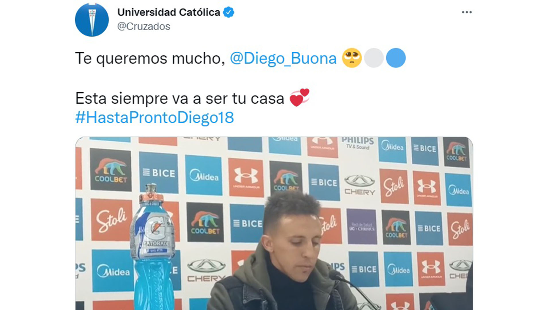 Diego Buonanotte fue despedido por la Universidad Católica en redes sociales.