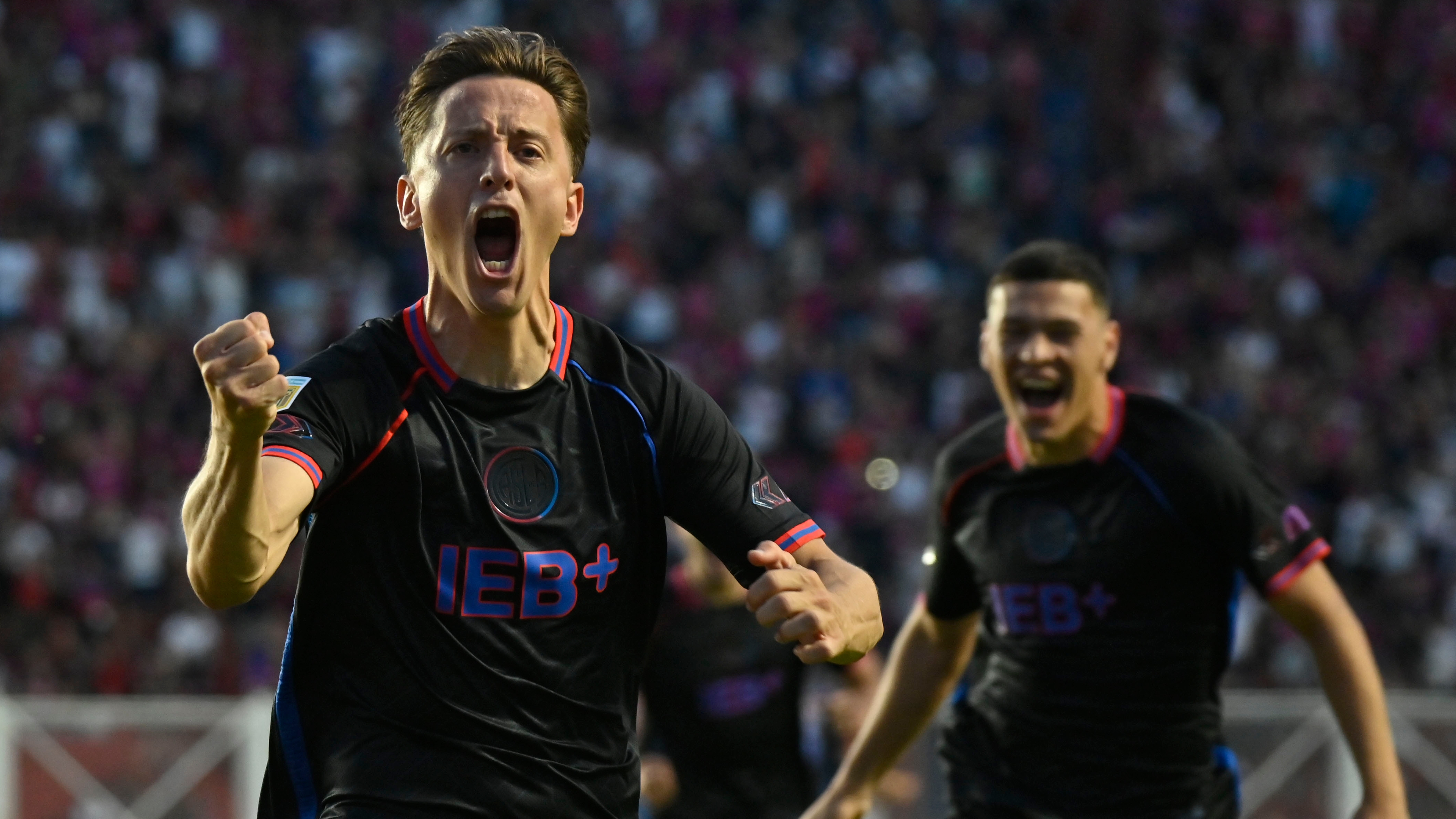 Todo el aumento del empleo en el tercer trimestre de 2025 se explicó por el cuentapropismo y el empleo informal