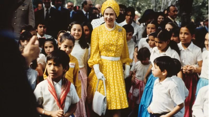 Reina Isabel II durante su visita a México en 1975 (Foto: Serge Lemoine/Getty Images)