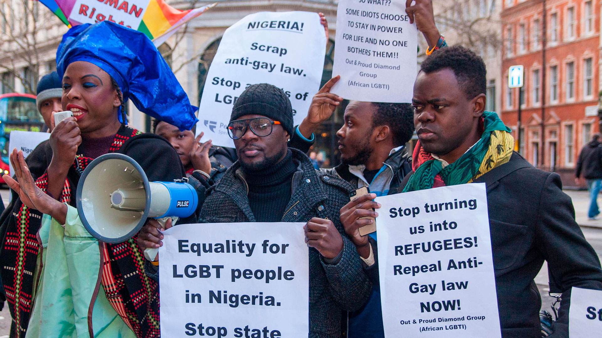 En el país africano, las redadas a reuniones entre personas gays son habituales, y las organizaciones LGBT+ están prohibidas (Paul Davey/Alamy Live News Grosby).