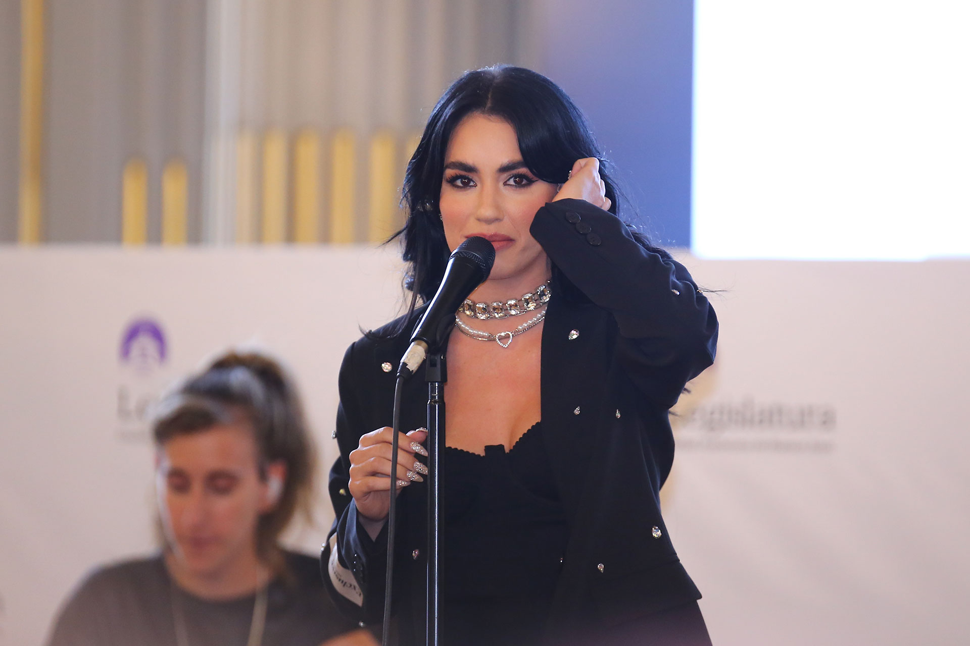 Lali Espósito cuando fue reconocida como Personalidad Destacada de la Cultura por la Ciudad de Buenos Aires (RS Fotos)