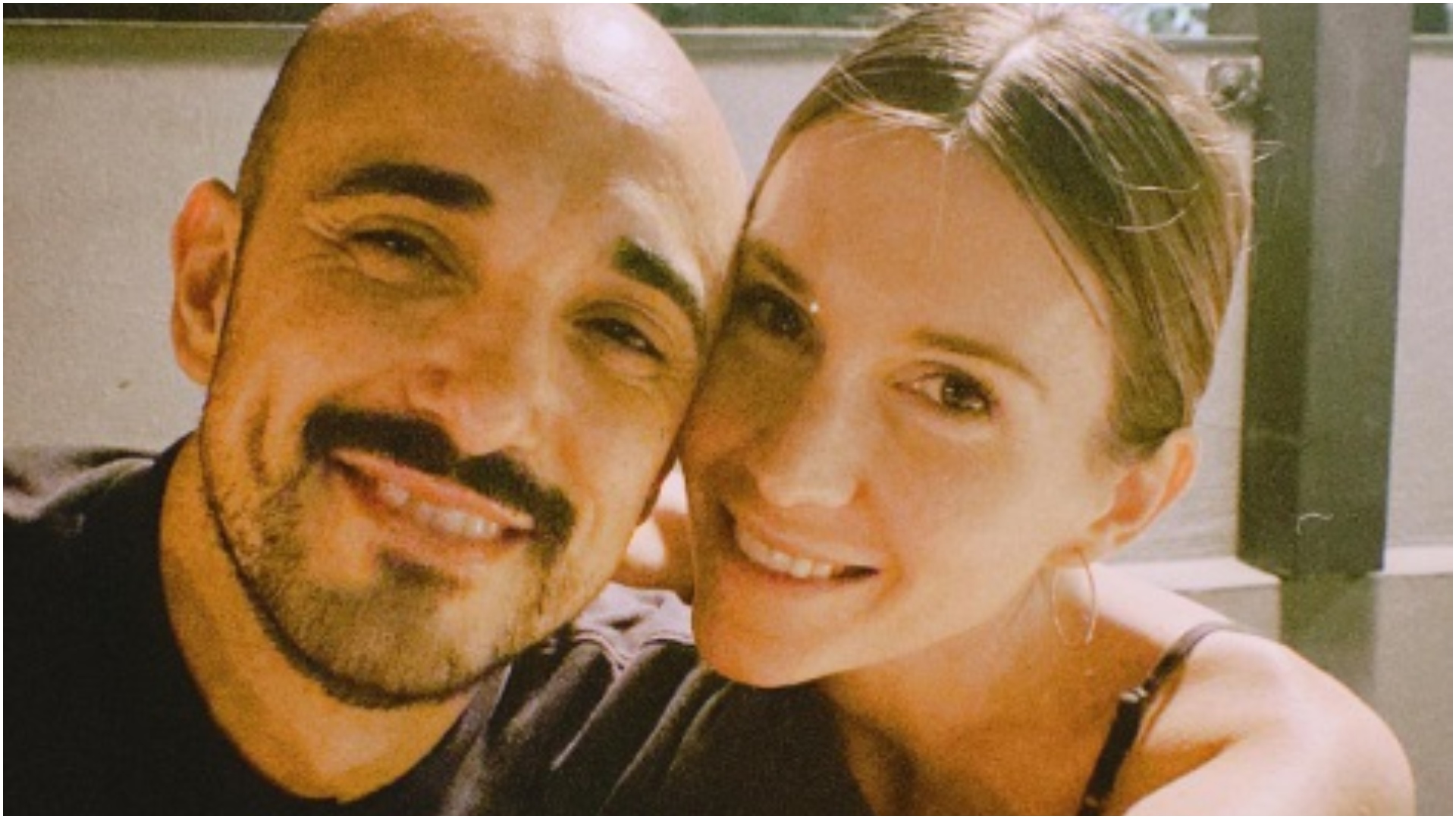 Abel Pintos y su esposa tuvieron un divertido ida y vuelta en las redes: “Expectativa-realidad”