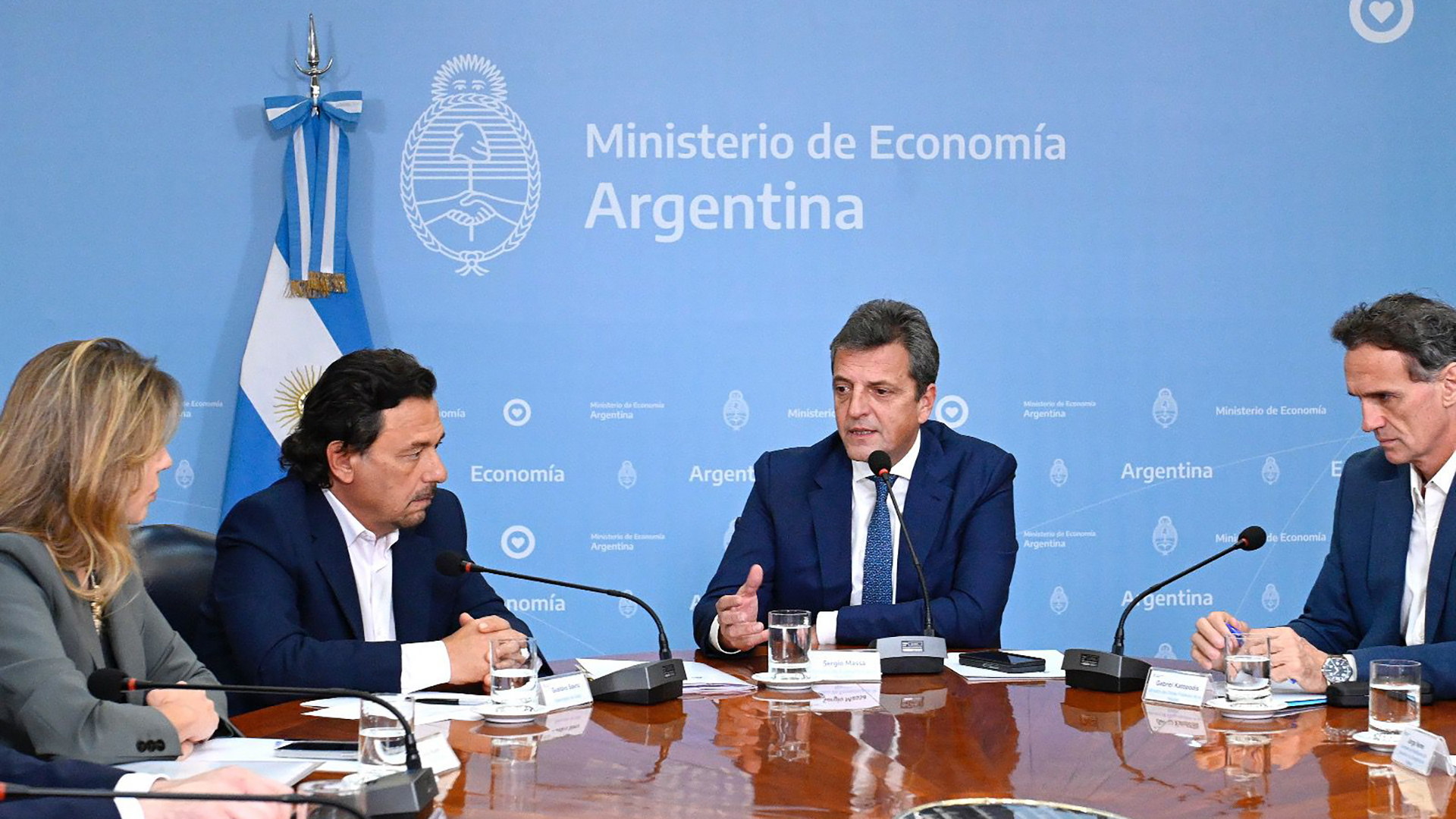 Sergio Massa recibió a Gustavo Sáenz, el gobernador reelecto en Salta, para firmar convenios