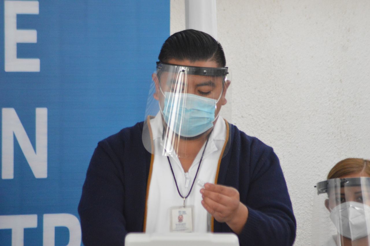 Inicio la vacunación contra el Covid-19 a personal médico de la entidad, la cita fue en el hospital Tercer Milenio, en esta primera etapa se aplicarán 4,800 dosis. Ciudad de México, México. 13 de enero de 2021.