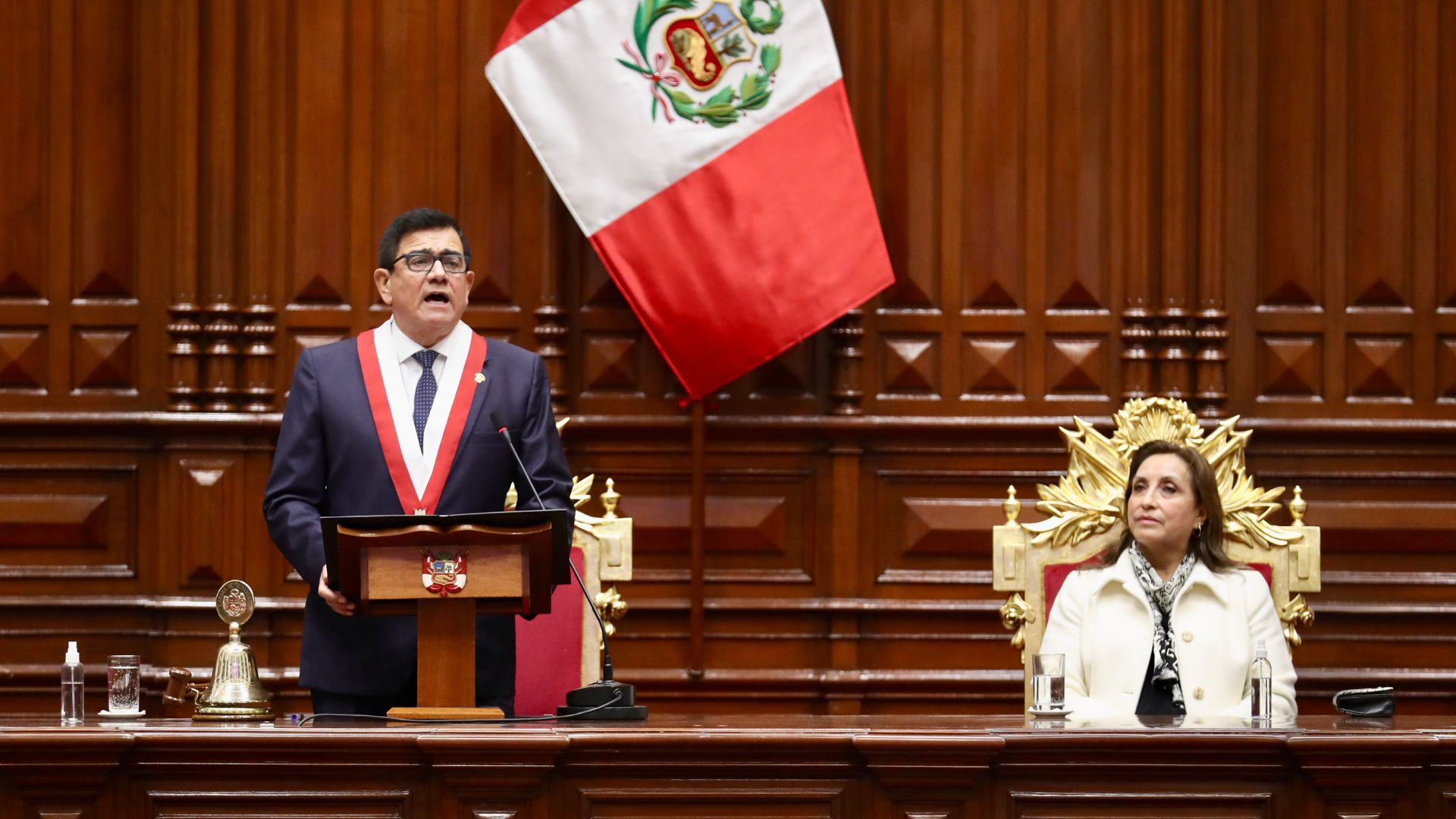 El 71% y 90% de peruanos rechaza las gestiones de Dina Boluarte y el Congreso de la República