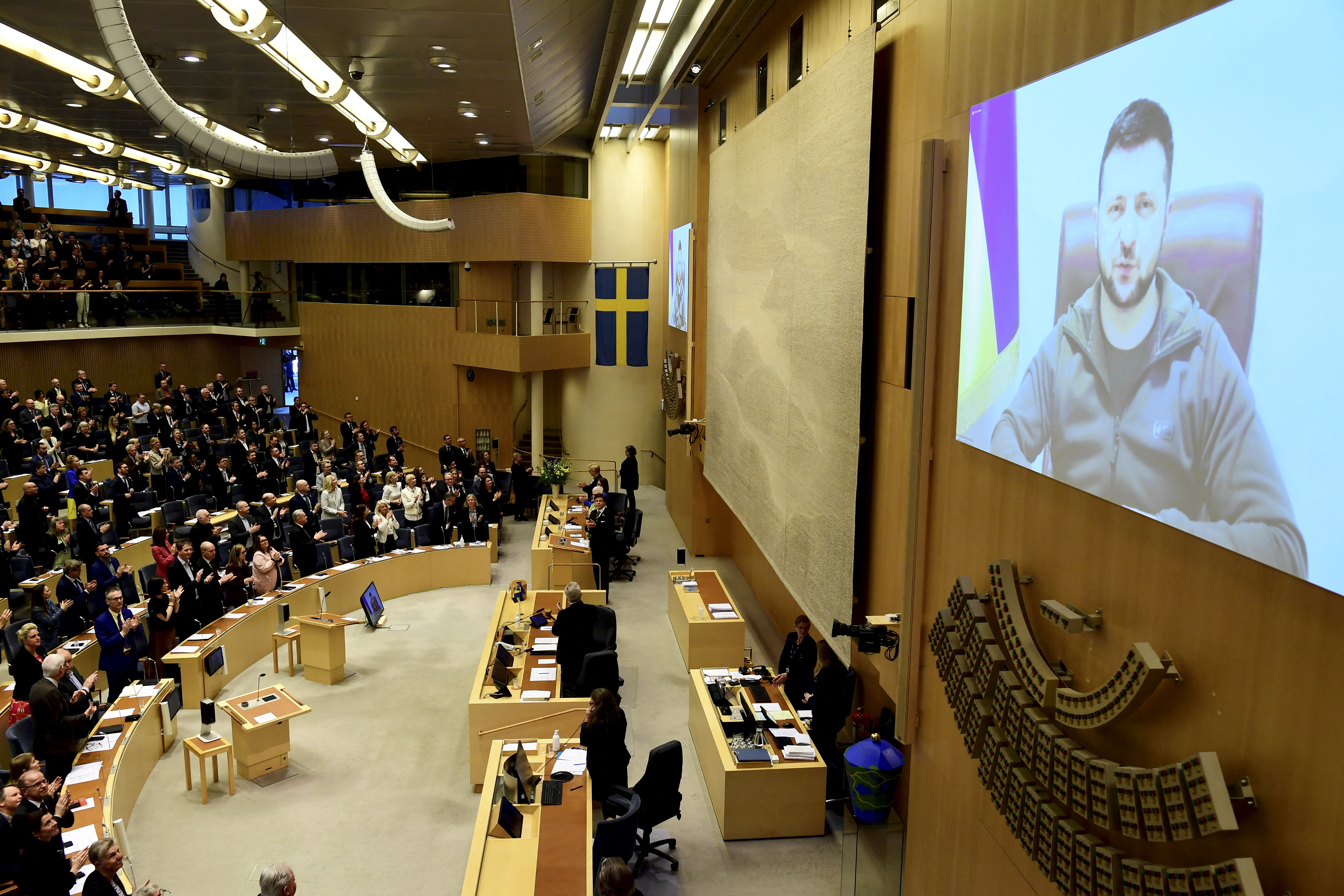 Volodimir Zelensky speaking before the Swedish parliament (Paul WENNERHOLM / TT News Agency / AFP) 