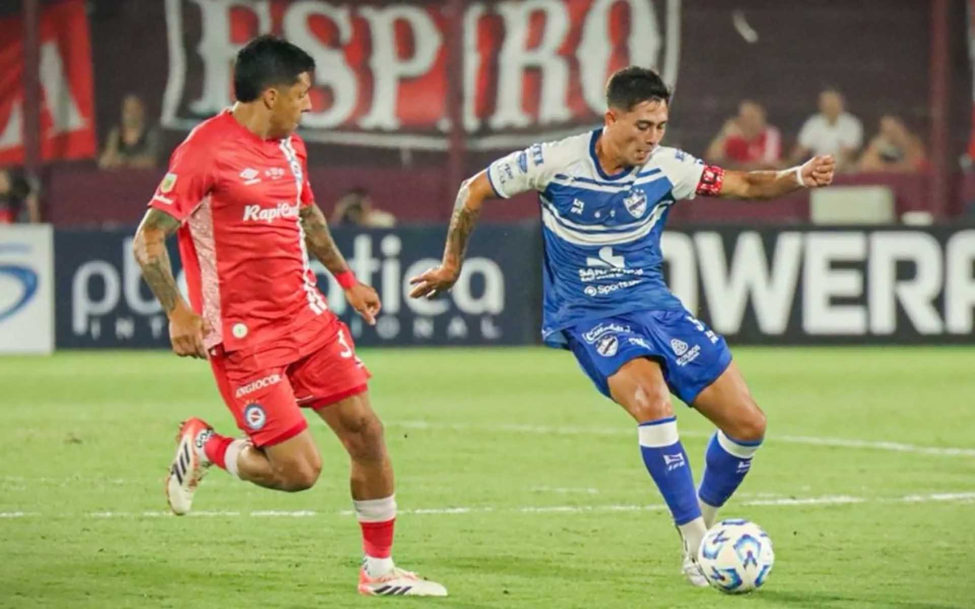 El fuerte cruce entre Javier Alonso y Florencia Arietto por el estado de los patrulleros de la Policía Bonaerense