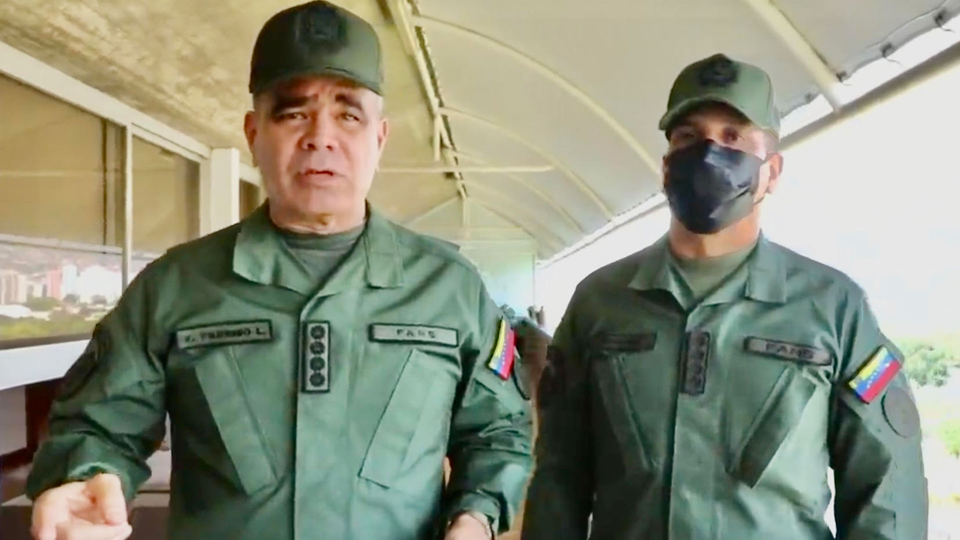 Los generales en Jefe Vladimir Padrino y Domingo Hernández Lárez Ministro de la Defensa y Comandante Estratégico Operacional respectivamente