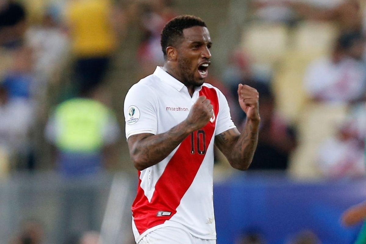 Jefferson Farfán publica fuerte indirecta en redes sociales: “Todo