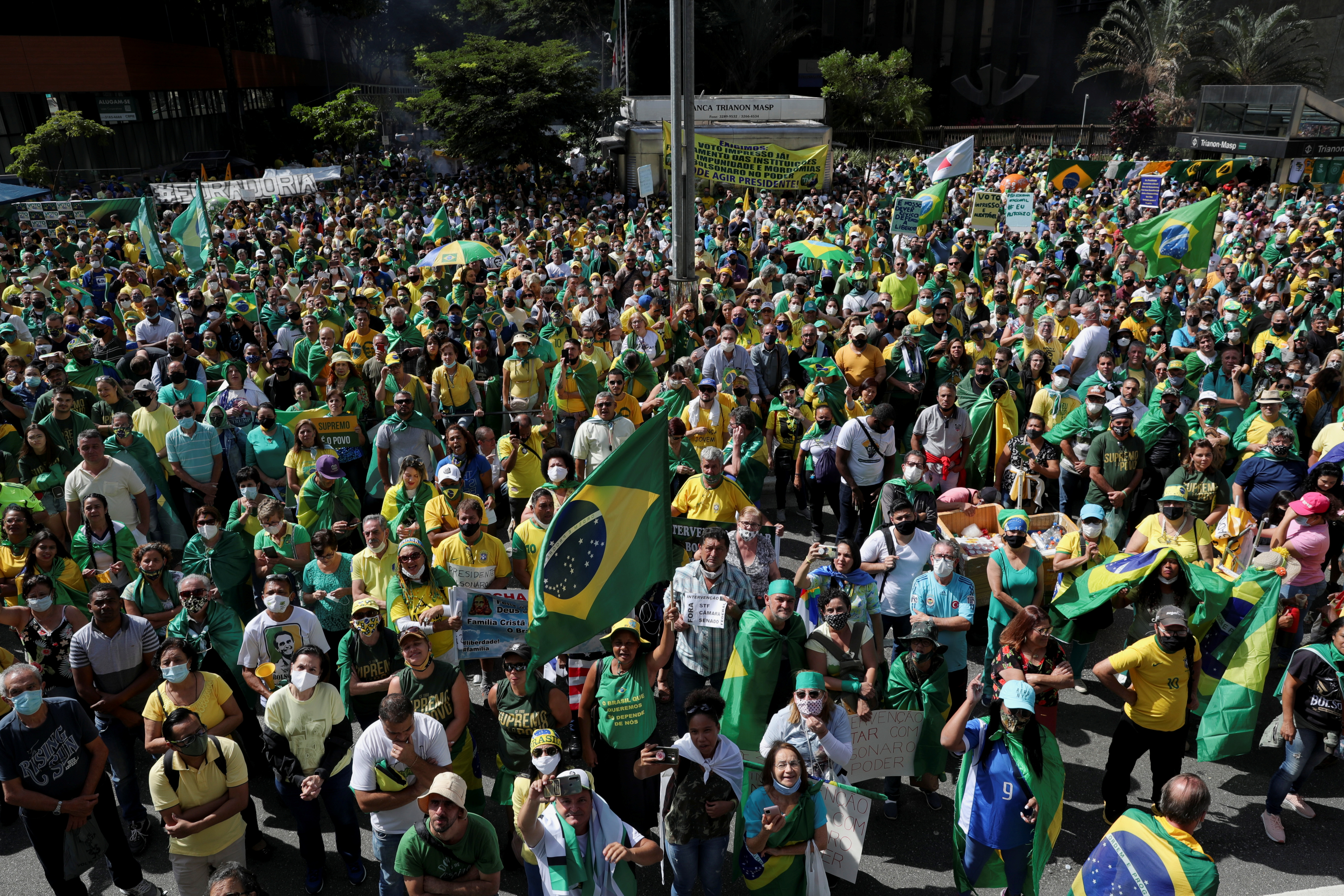 Seguidores del presidente Jair Bolsonaro protestaron en San Pablo. REUTERS/Amanda Perobelli