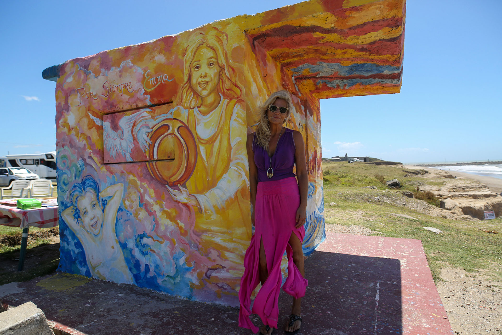Local artist Emilia Leo spent ten days painting the structure and was thanked by Emma's parents
