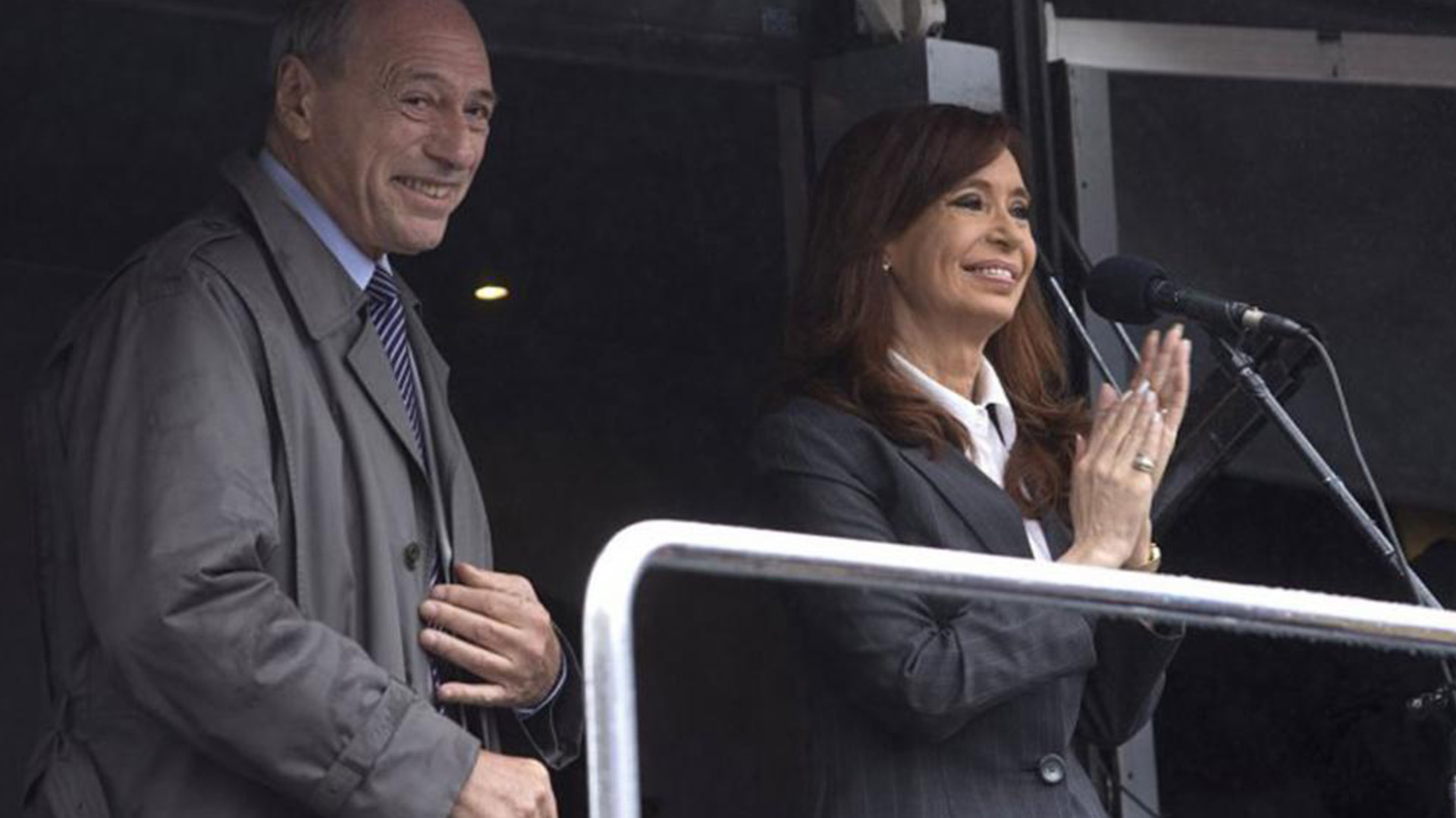 El ex juez de la Corte, Raúl Eugenio Zaffaroni, junto a Cristina Kirchner (Télam)