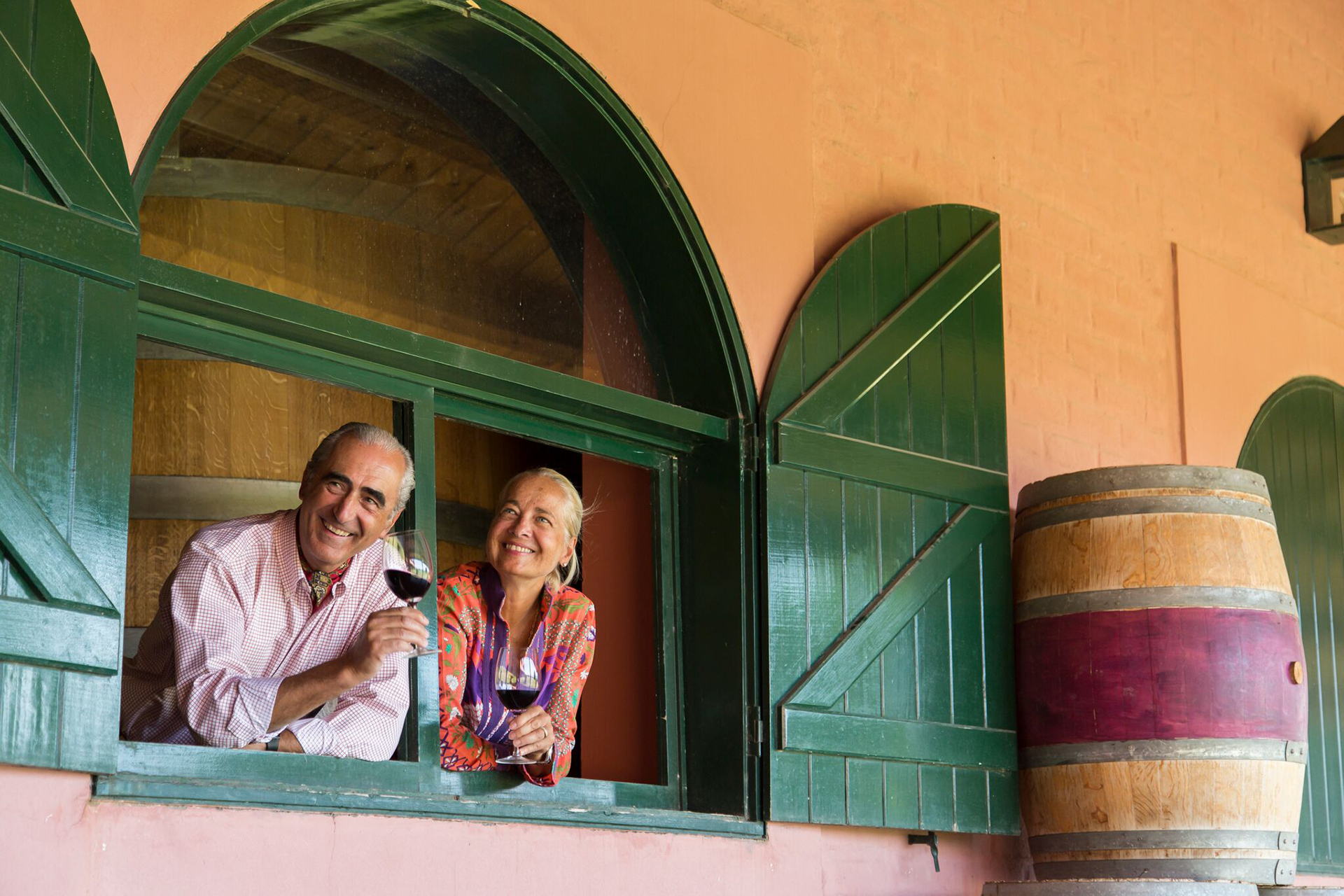 El enólogo Hervé J. Fabre y su esposa Diane, propietarios de la Bodega Fabre Montmayou. Si es un padre sensible y apasionado, quizás lo mejor sea elegir un vino con una historia detrás