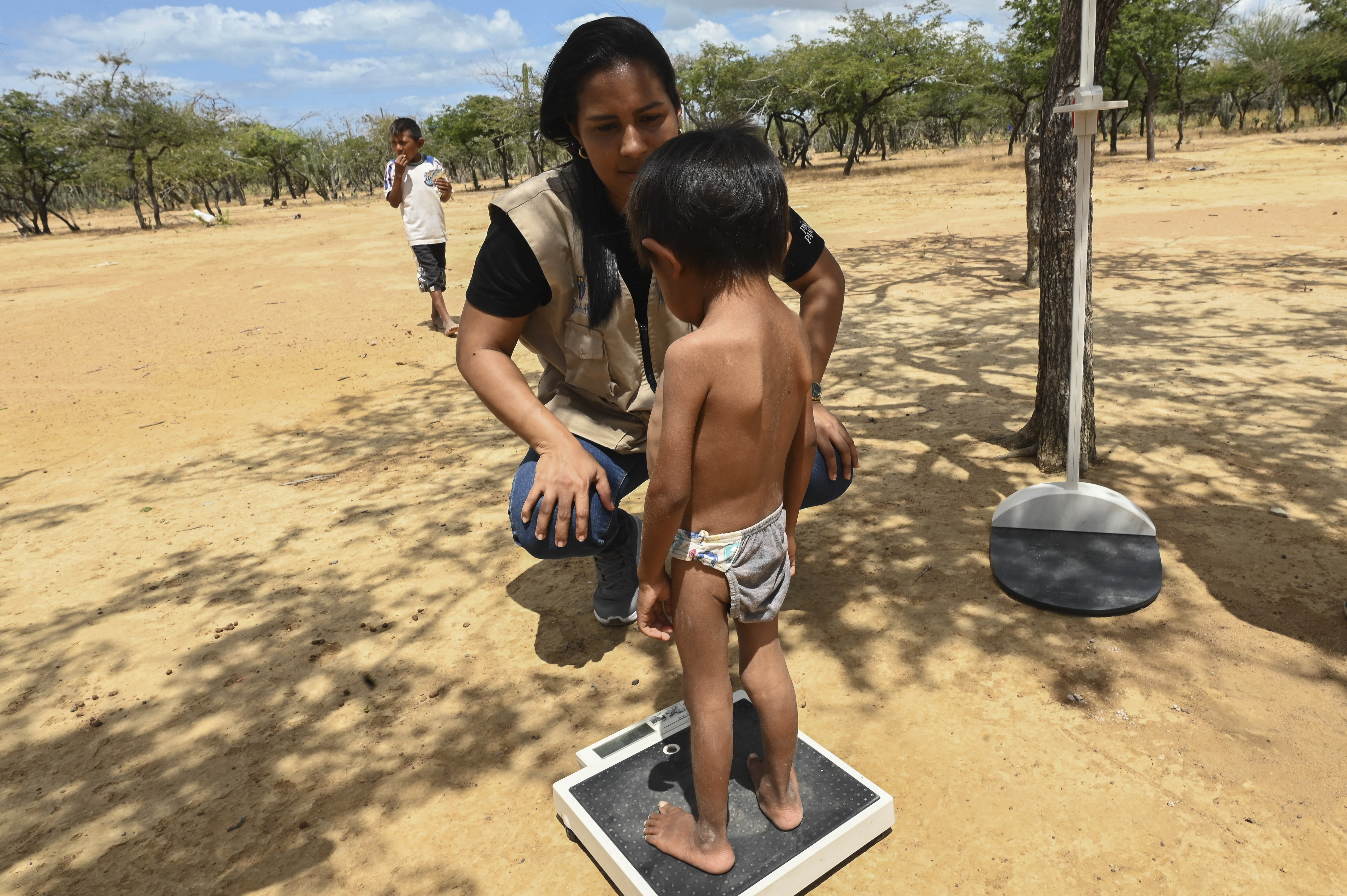 La desnutrición infantil sigue cobrando vidas en Colombia: qué está haciendo el gobierno. JOAQUIN SARMIENTO / AFP