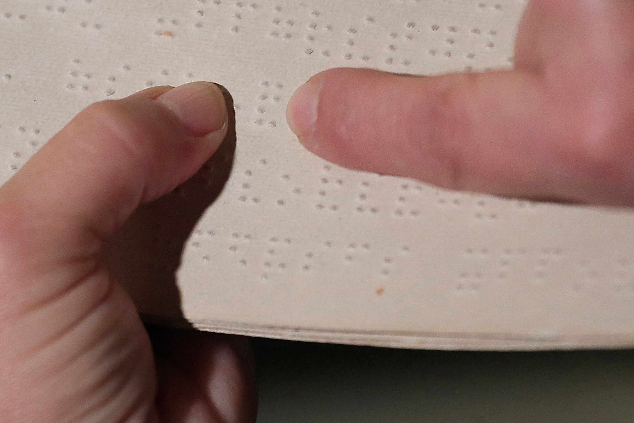 Libros en Braille hechos para niños - Infobae