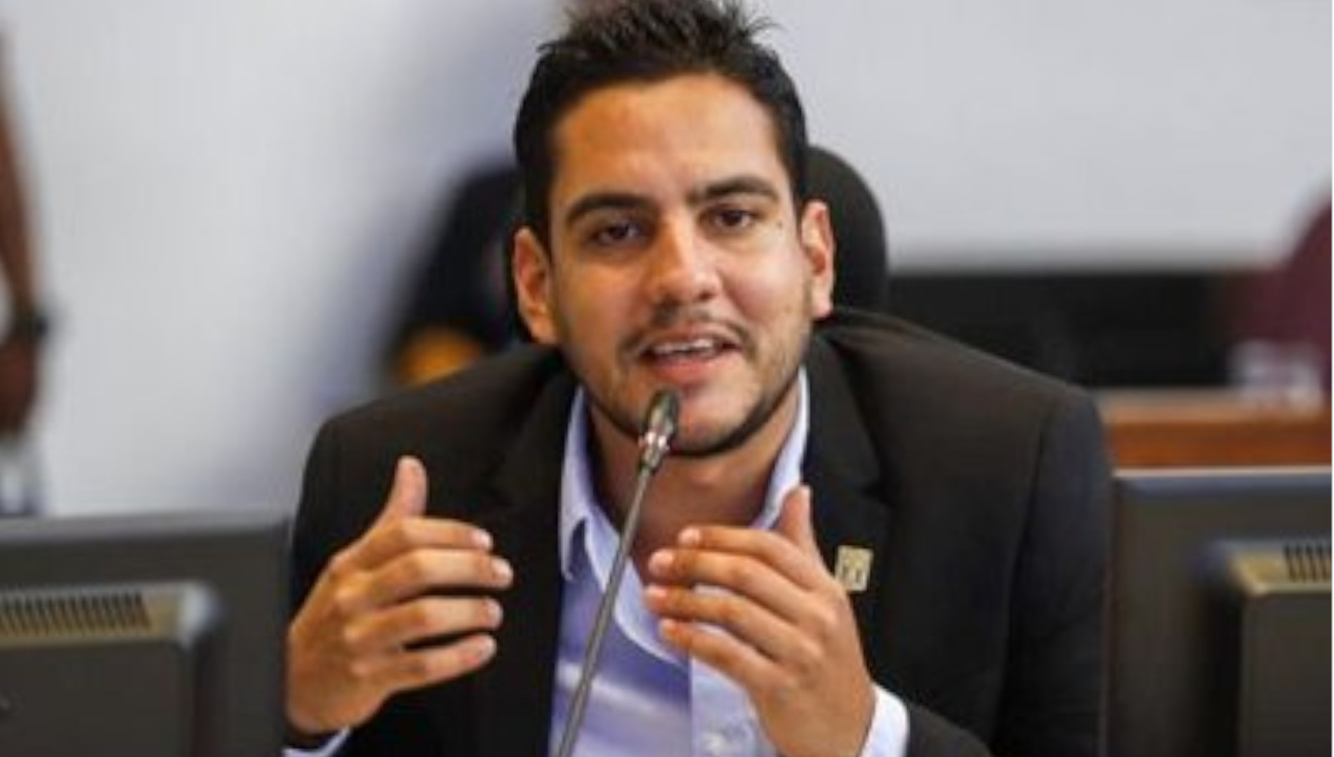 Colombia Humana creará mecanismo de control ético para investigar a Alex Flórez